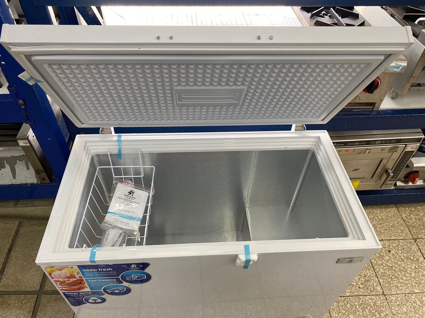 equipos profesionales - Freezer de  9 Pies Cubicos  2