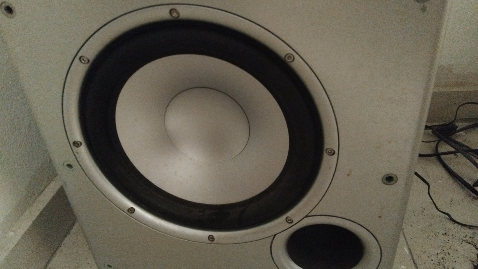 instrumentos musicales - Bocinas
Tannoy PBM, B&W, Subwoofer Polk Audio, Bose Cube, Harman Kardom 3