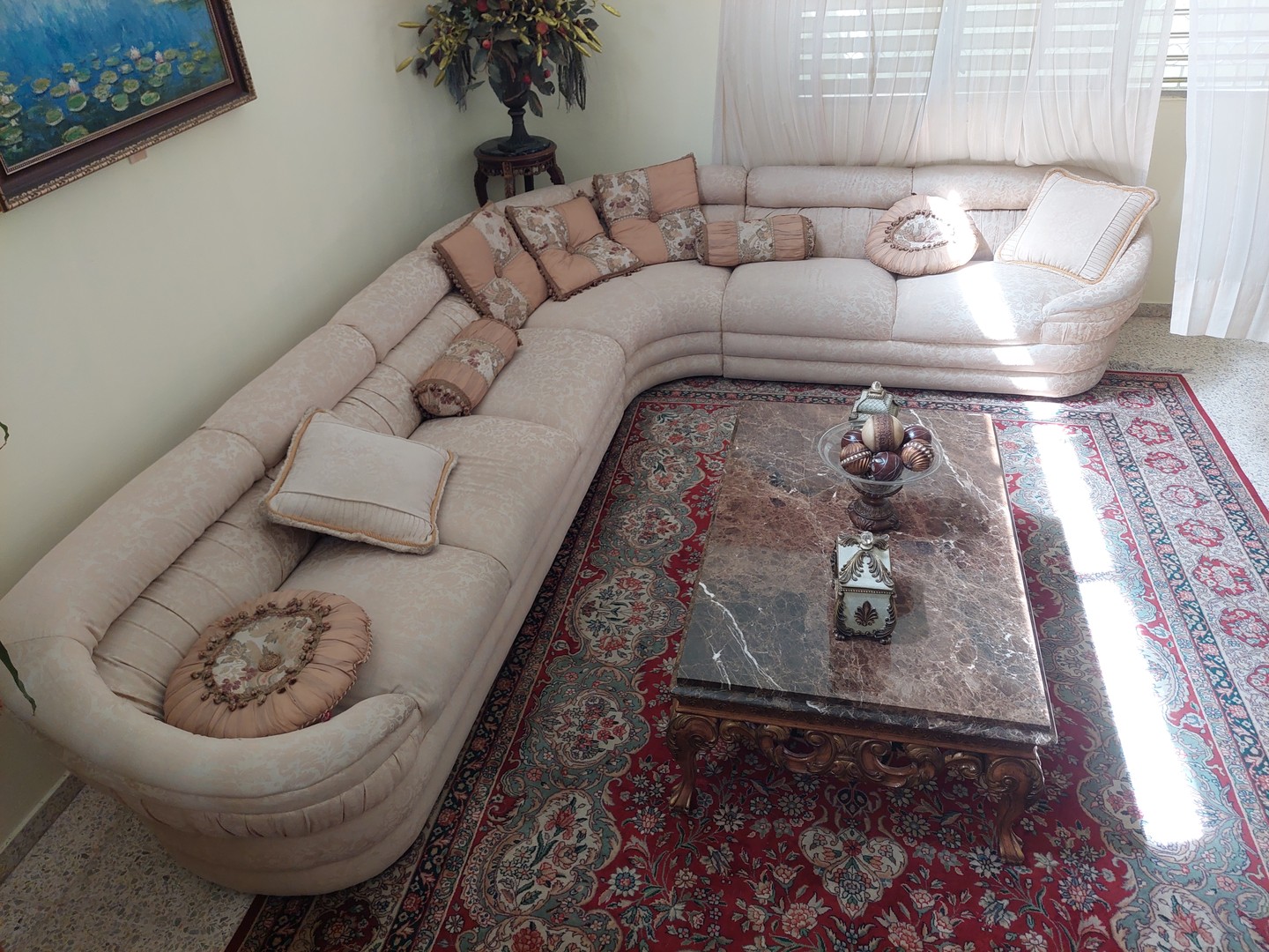 muebles y colchones - Vendo Hermoso juego de sala (SOFA, MESA Y BUTACAS)
 0