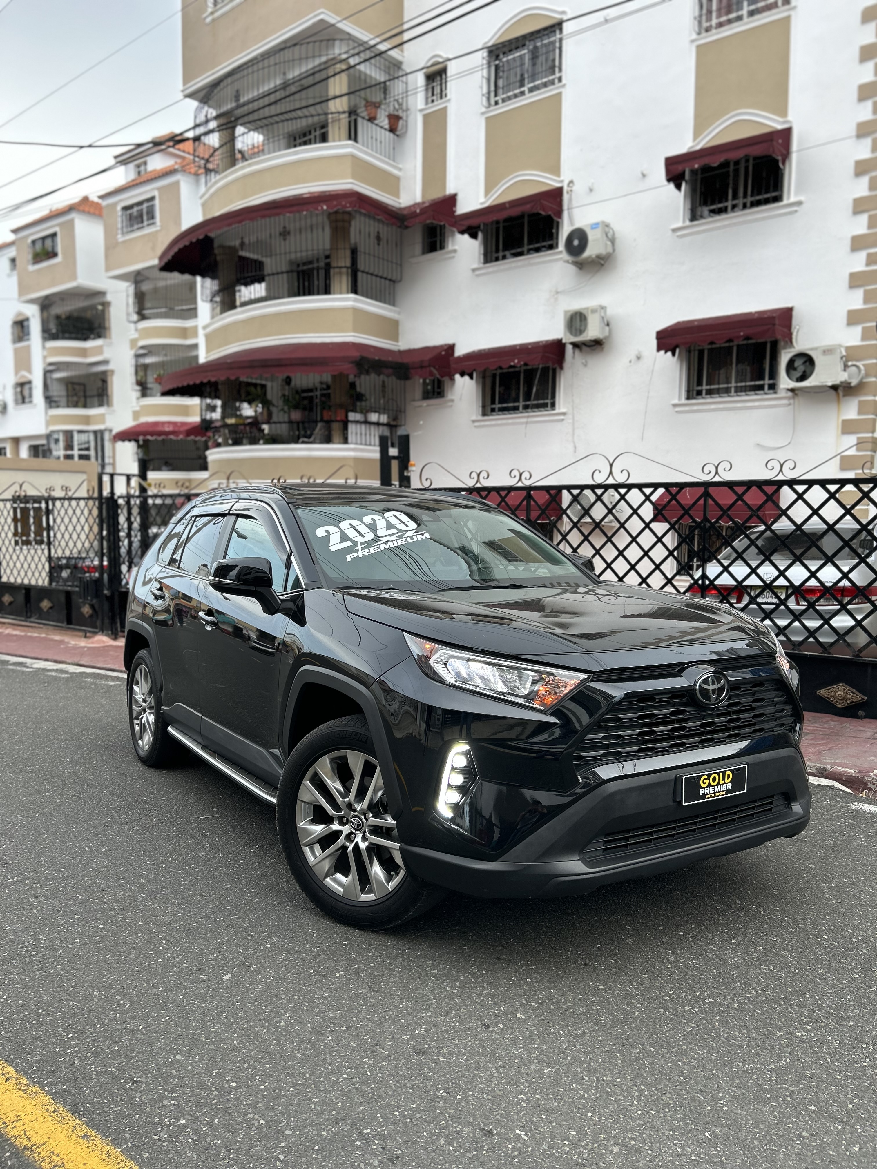 jeepetas y camionetas - Toyota Rav4 2020 premieum  1
