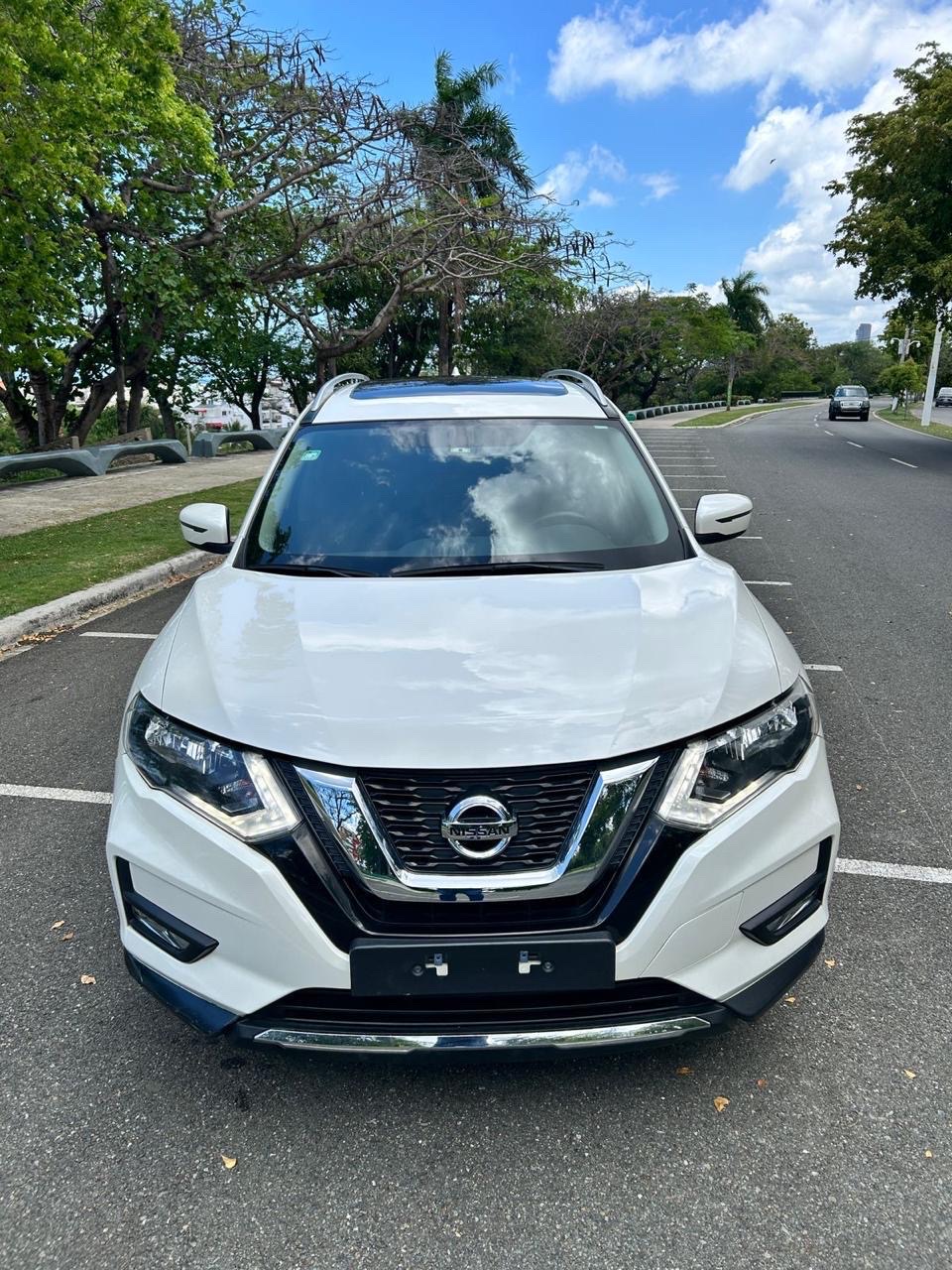 jeepetas y camionetas - 🚗 SE VENDE NISSAN X-TRAIL   6