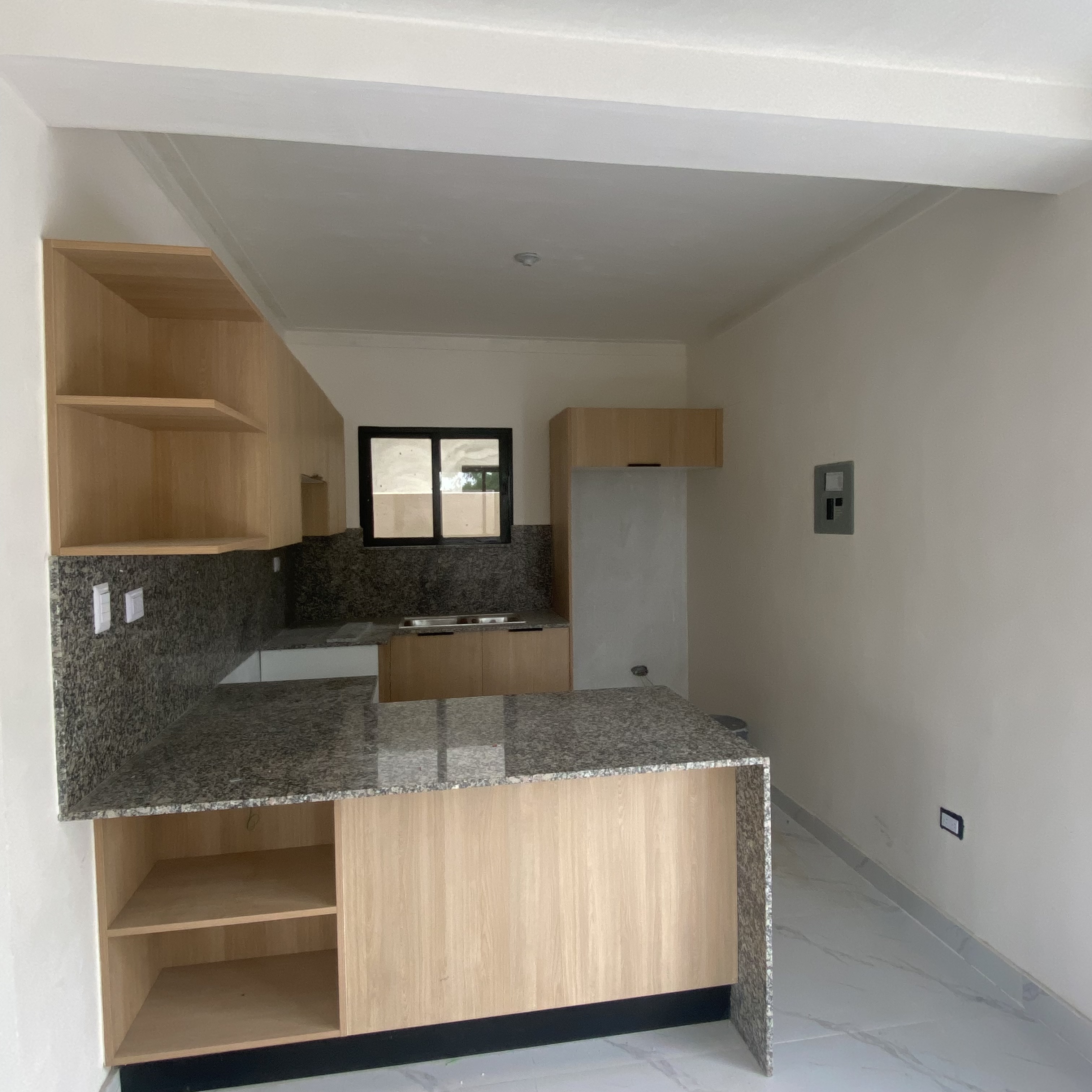 casas - Hermosa casa de 2 niveles  1
