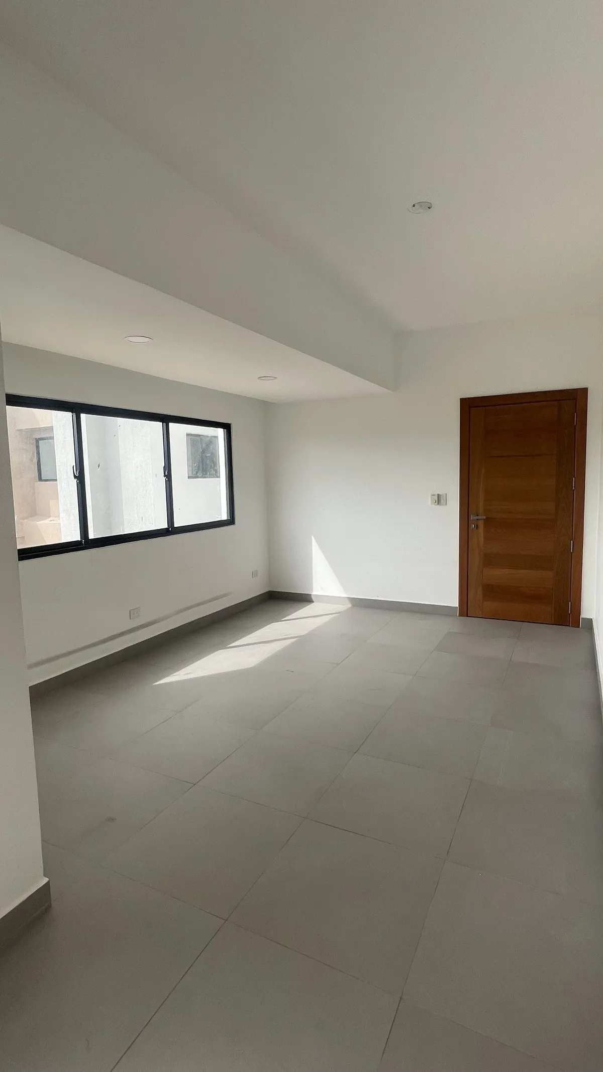 apartamentos - Apto 2h Evaristo Morales, todas las amenidades 0