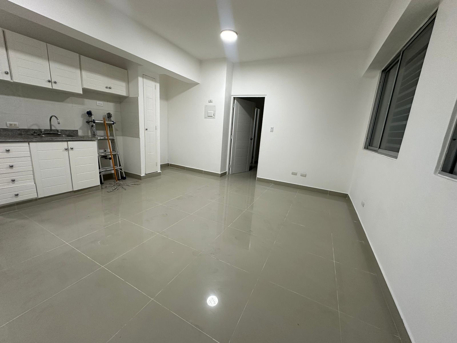 apartamentos - Alquilo apartamento en la independencia km 7 1/2   8