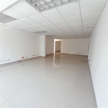 oficinas y locales comerciales - Local amplio en la Esperilla  4