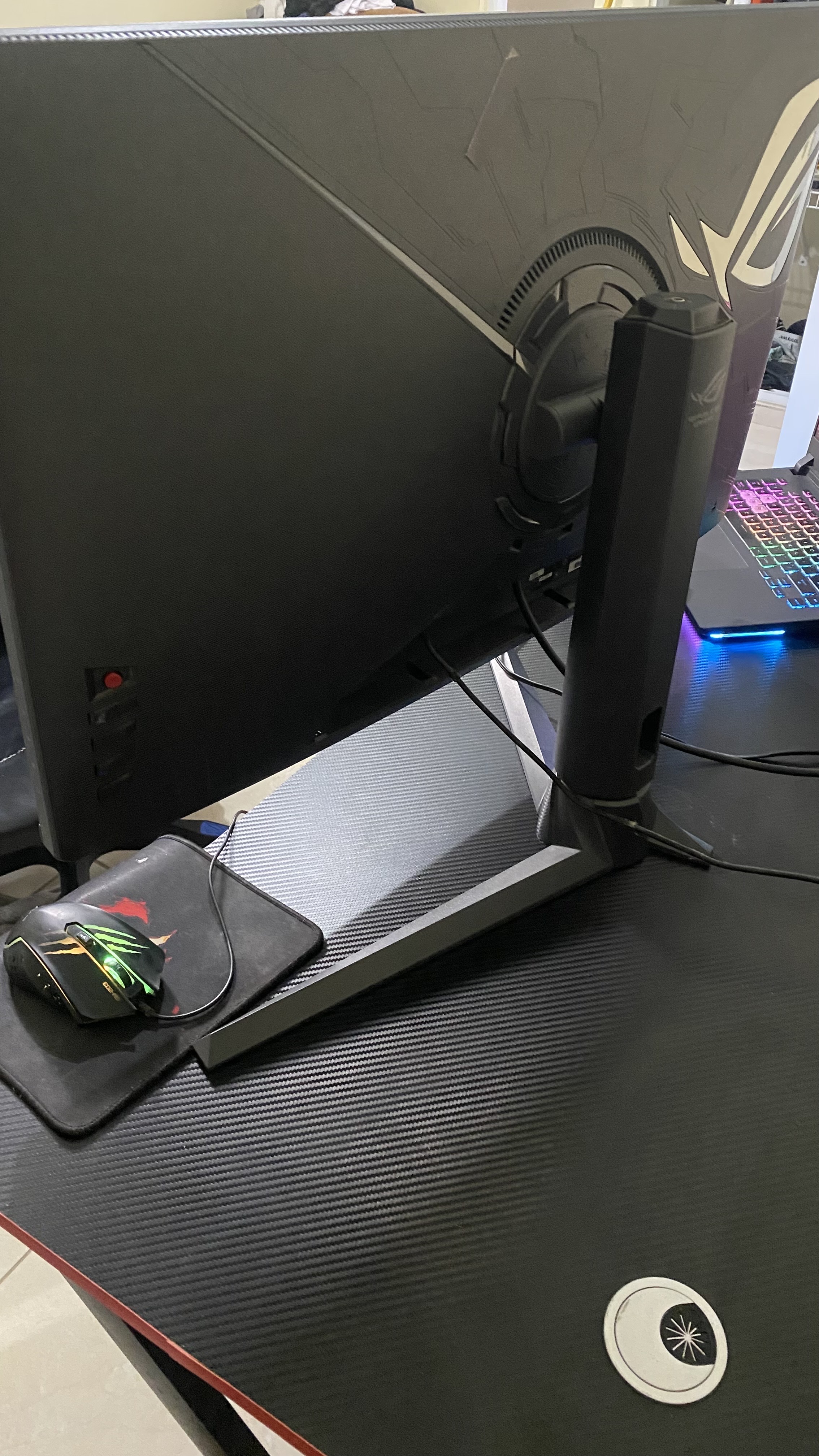 computadoras y laptops - Monitor gaming ROG Strix de 32 pulgadas 1440P(2560x1440),175hz negociable 2