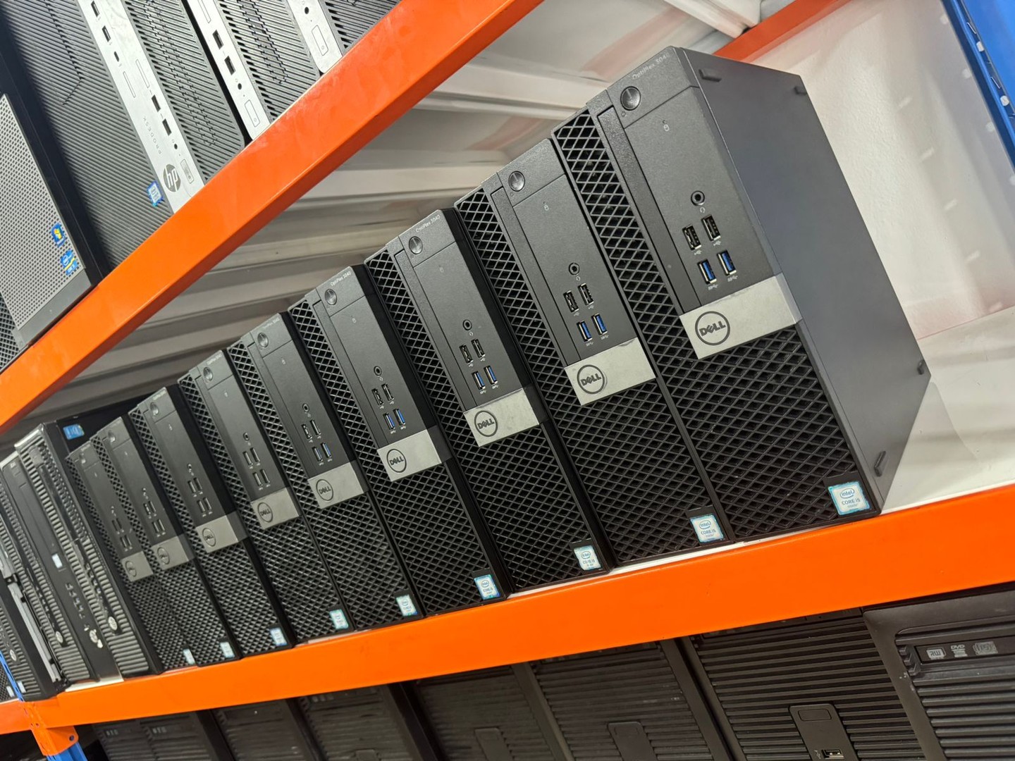 computadoras y laptops - CPU DELL OPTIPLEX 3040 INTEL I5 6TA GEN 8GB DE RAM 500 HDD SFF