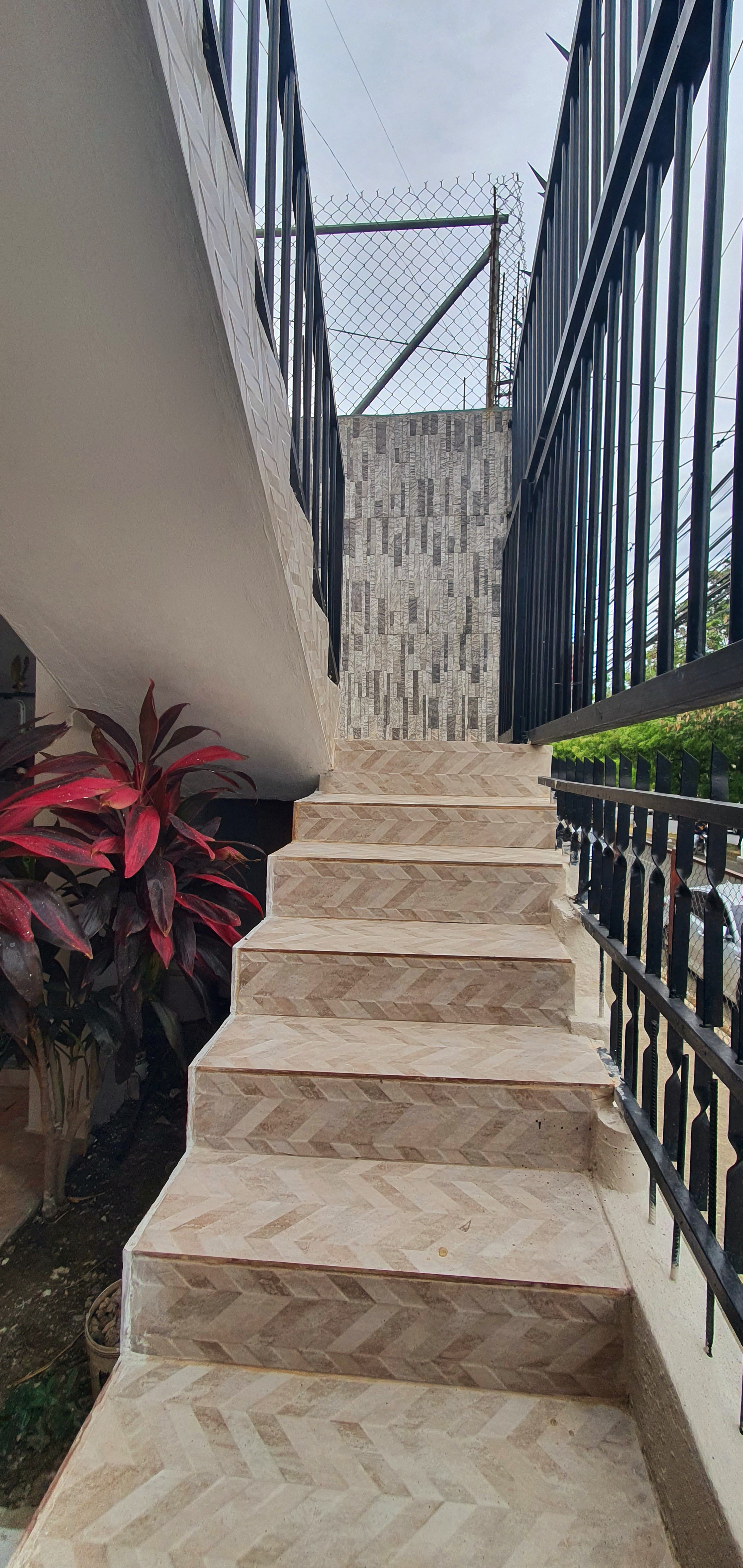 casas - Vendo en Av. Hatuey Santiago  8