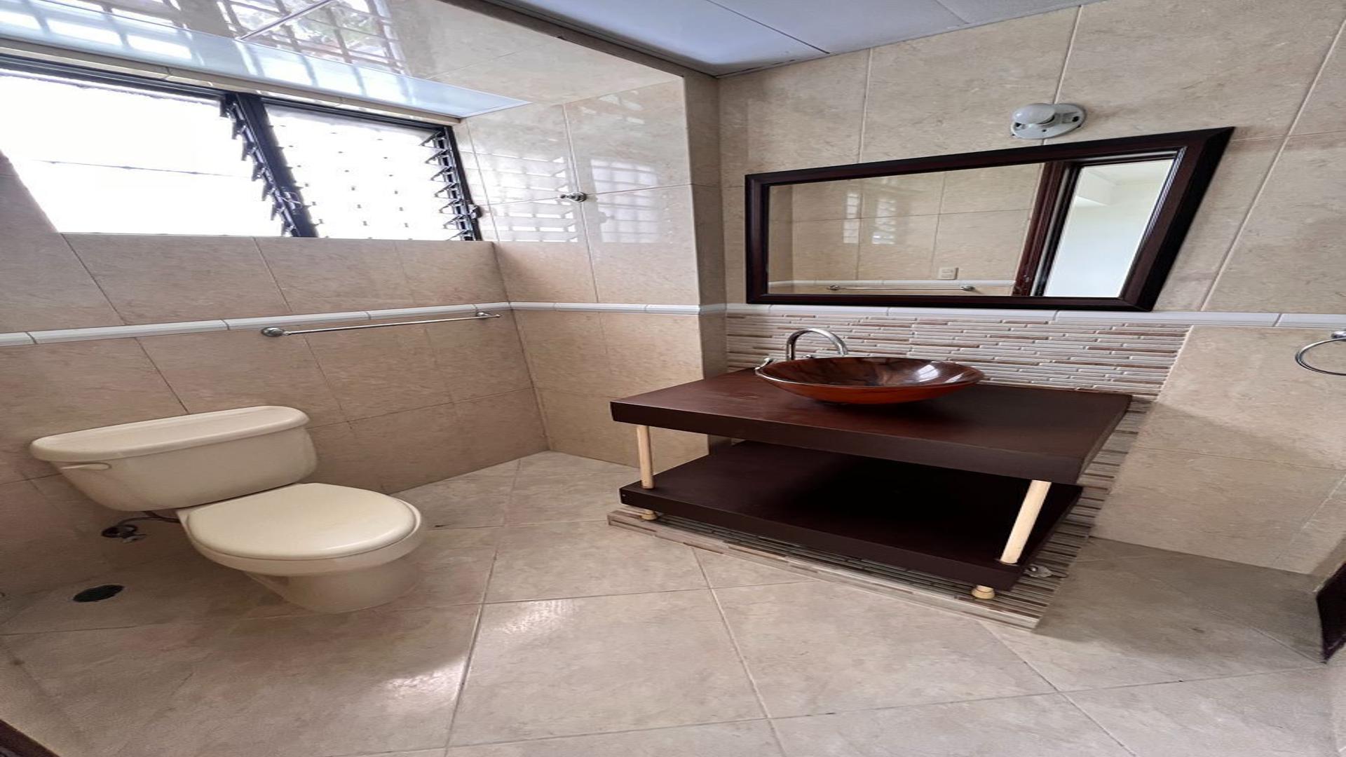 apartamentos - Alquilo Apto. de 3 hab. + estudio en Los Cacicazgos 15