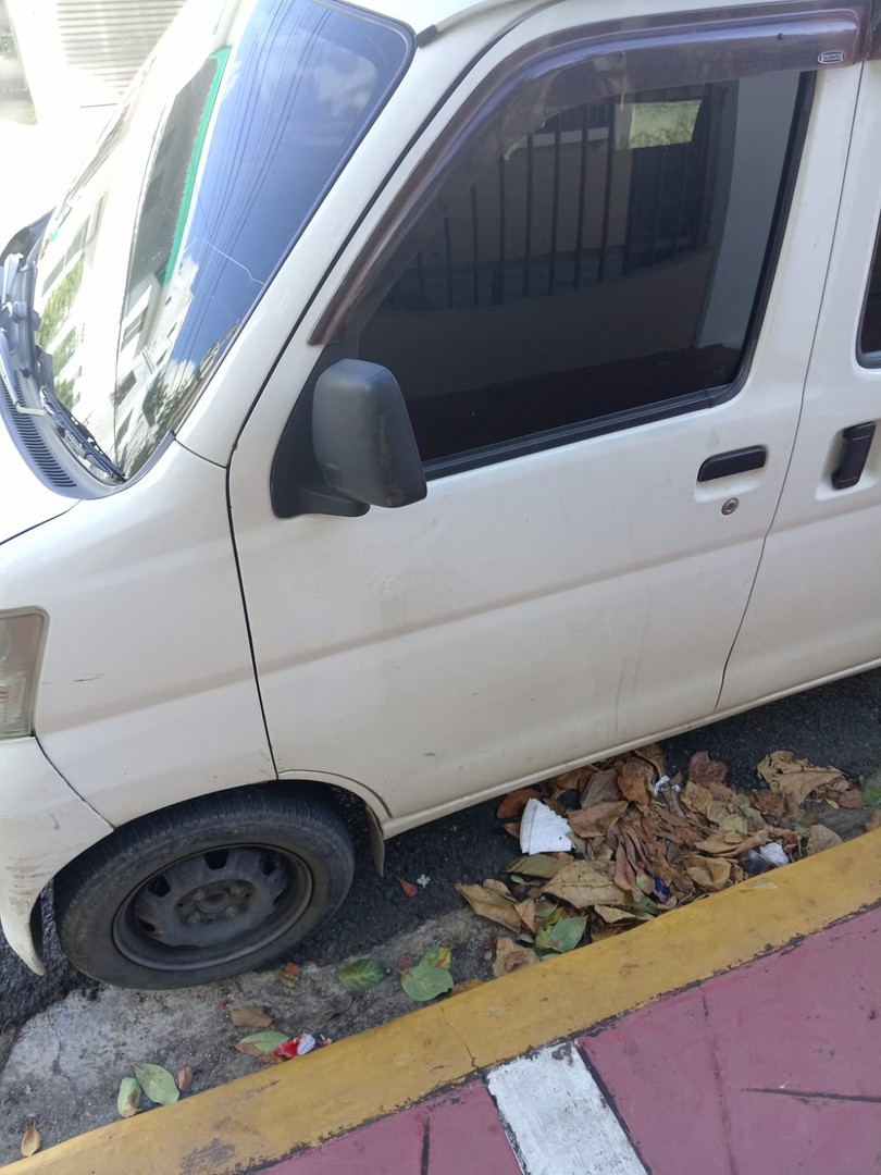 carros - Se vende guagua de hijet 2014 3