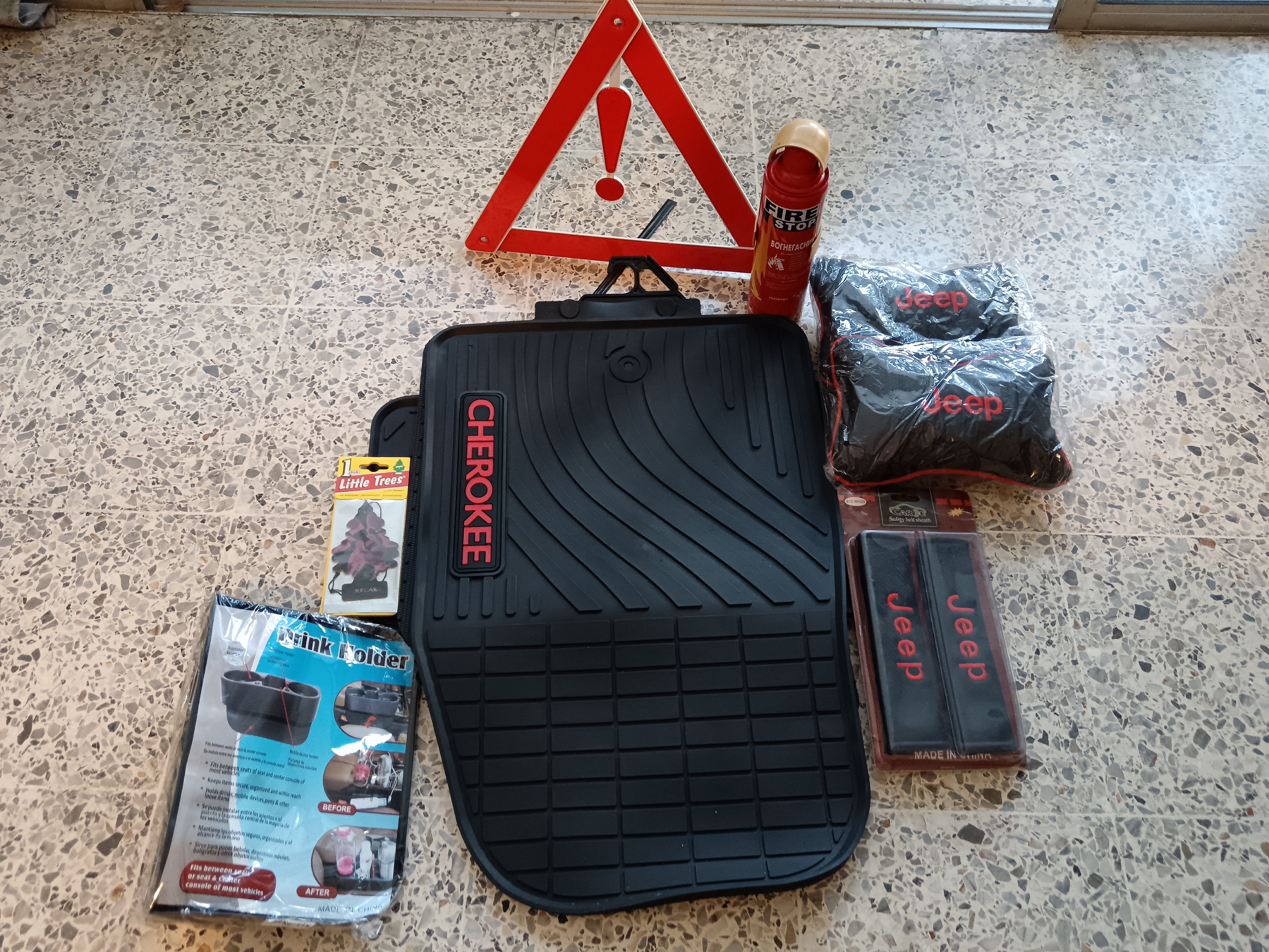accesorios para vehiculos - Kit de alfombras para vehículos 4