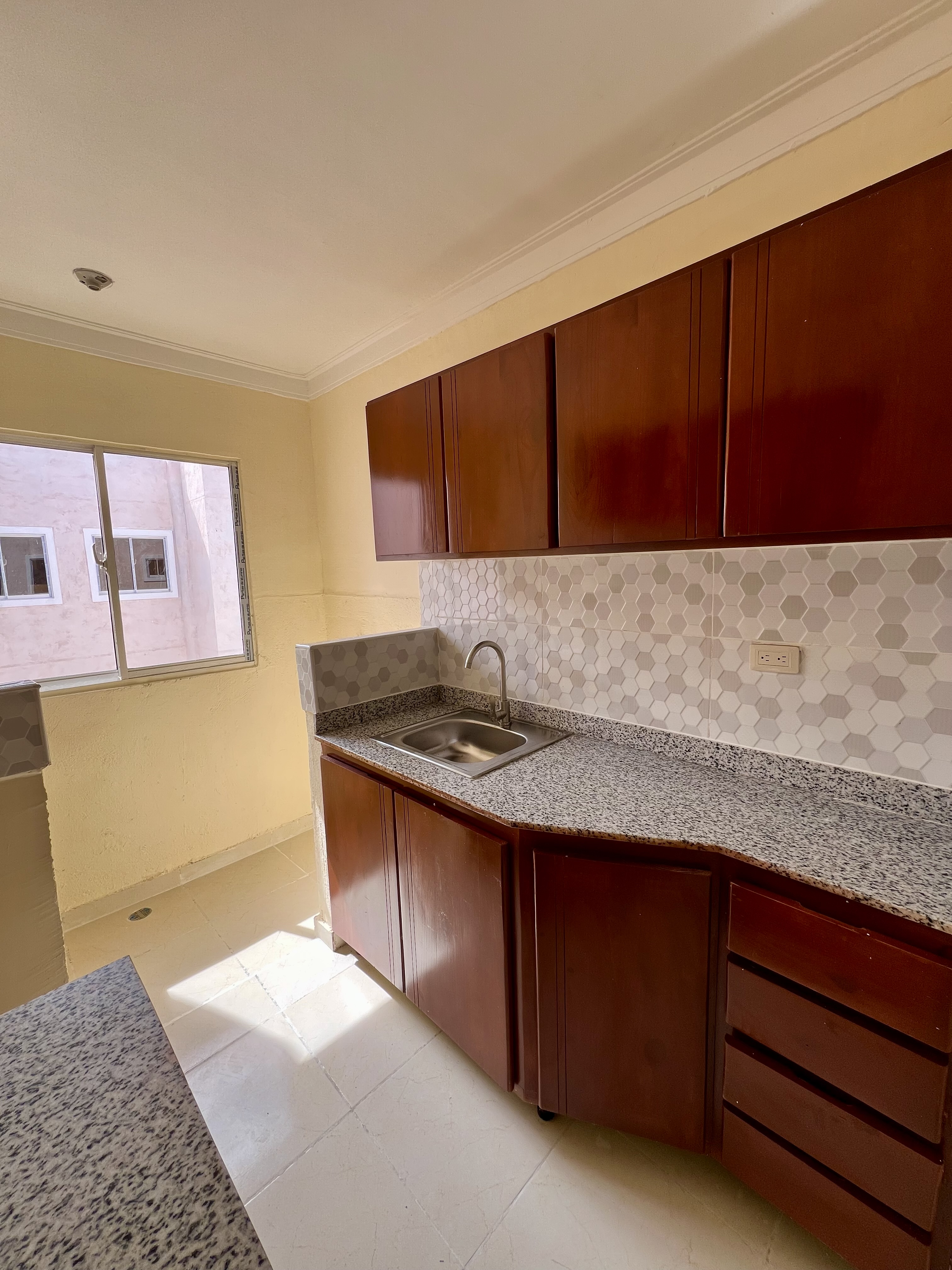 apartamentos - ¡APARTAMENTO NUEVO A ESTRENAR EN ALQUILER!
Residencial Emilia Con Vista al Mar 4