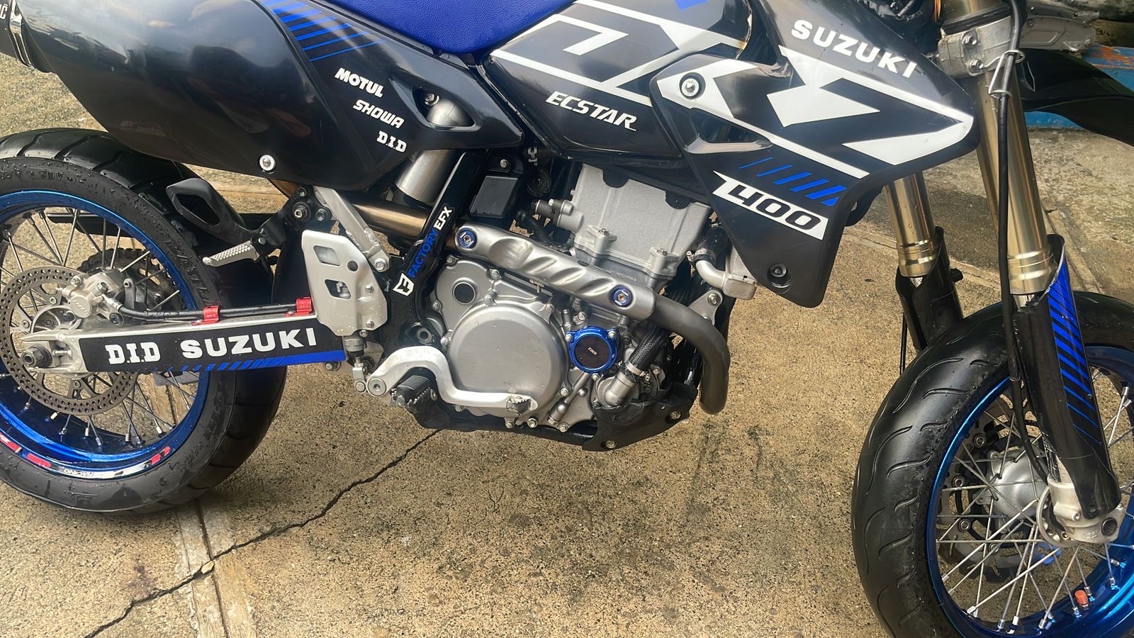 motores y pasolas - Suzuki DRZ 400perfecta condición  2