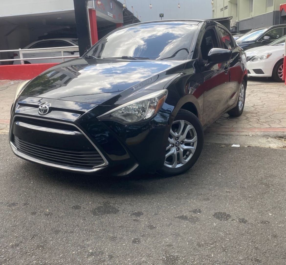carros - Toyota Yaris  3