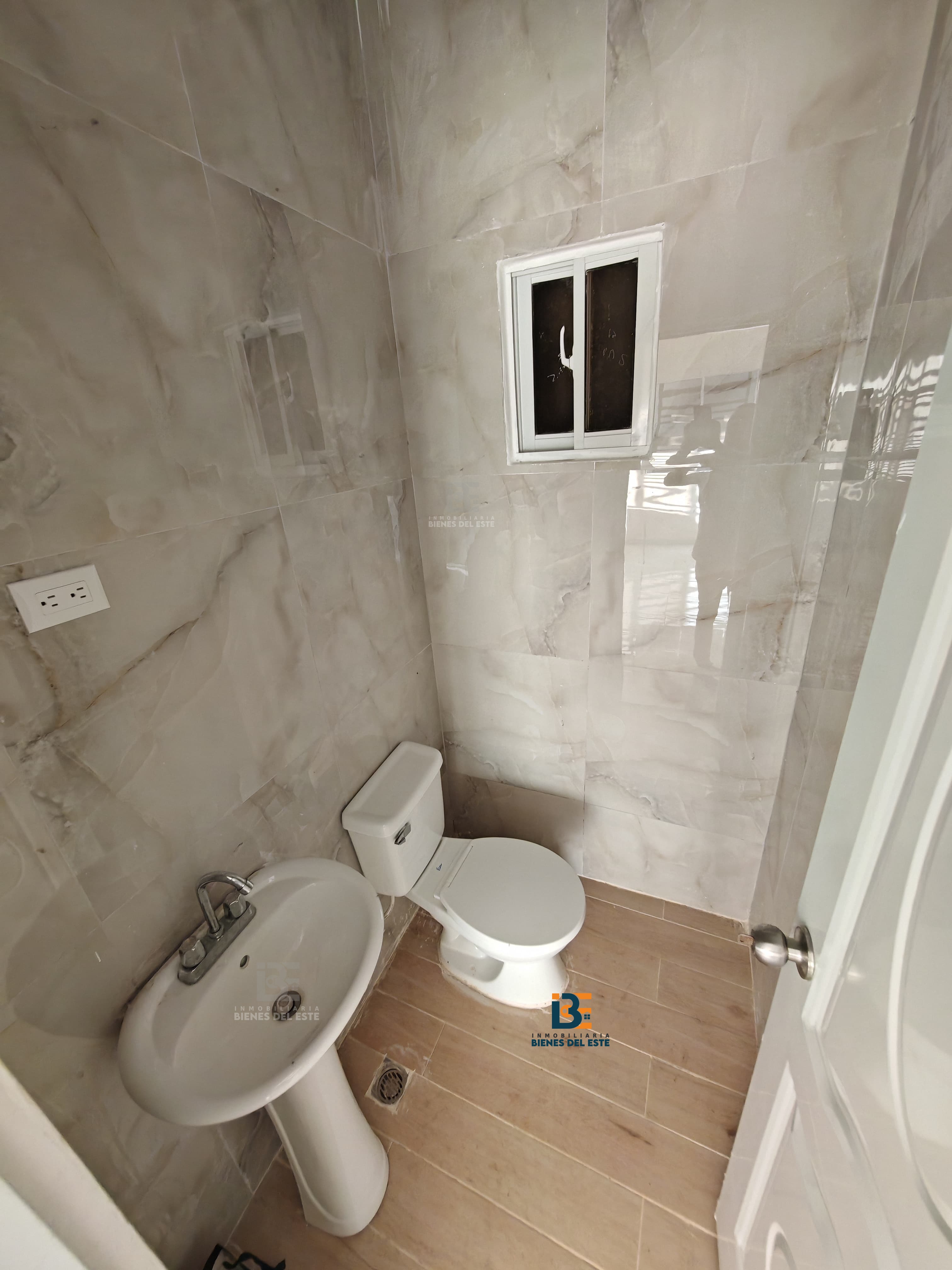 apartamentos - Apartamento Amplio y con 3 Baños y Parqueo 5