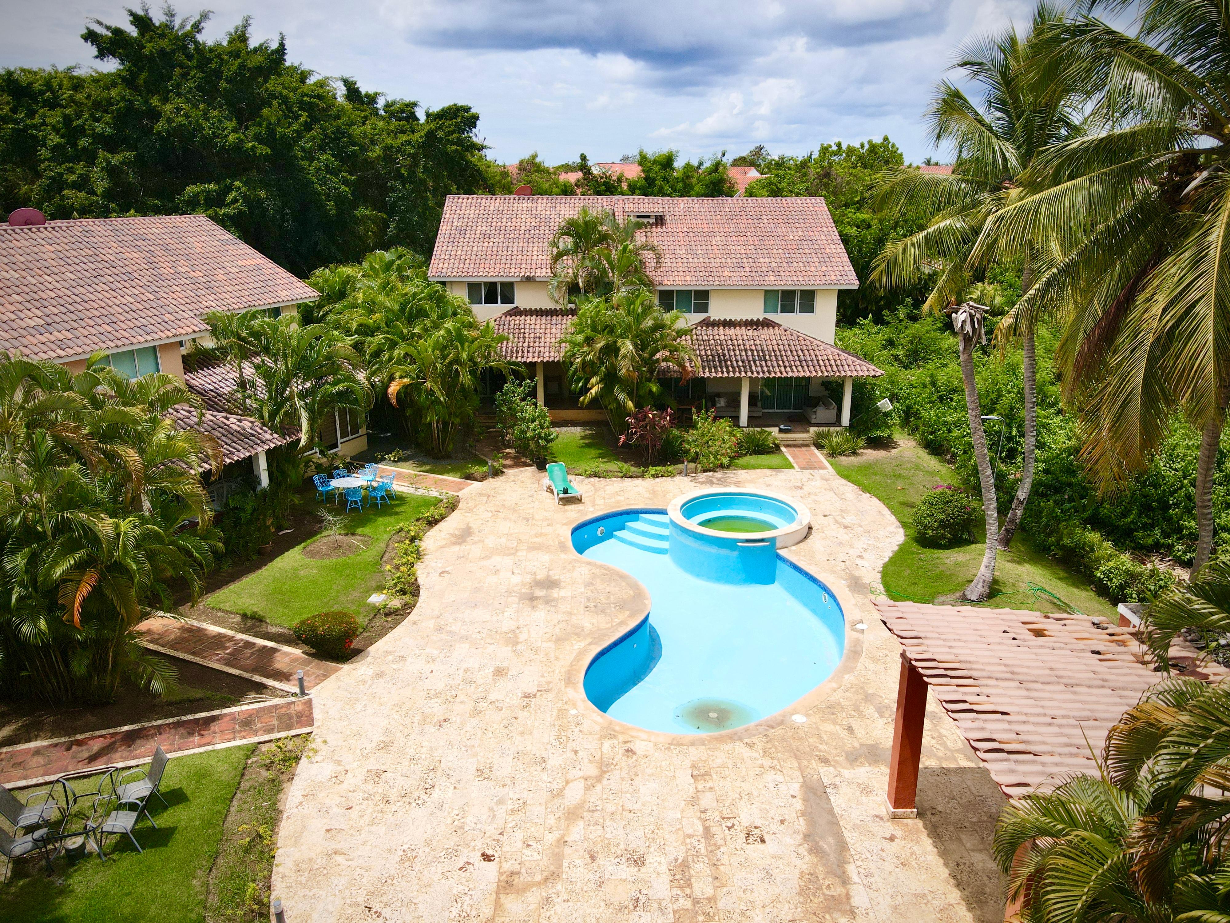 casas vacacionales y villas - VENTA Y ALQUILER DE VILLA EN JUAN DOLIO 6