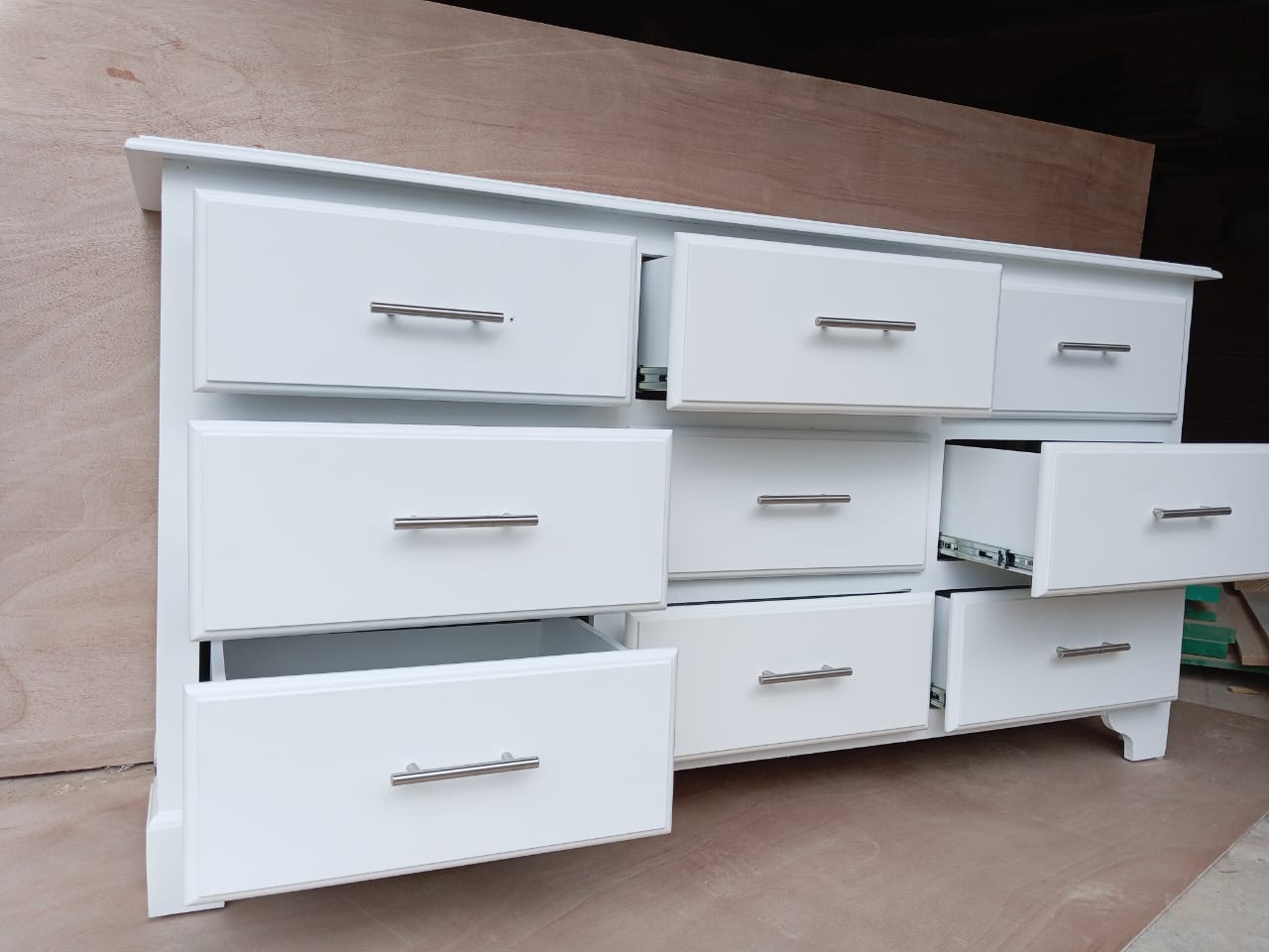muebles y colchones - Gavetero grande blanco  0