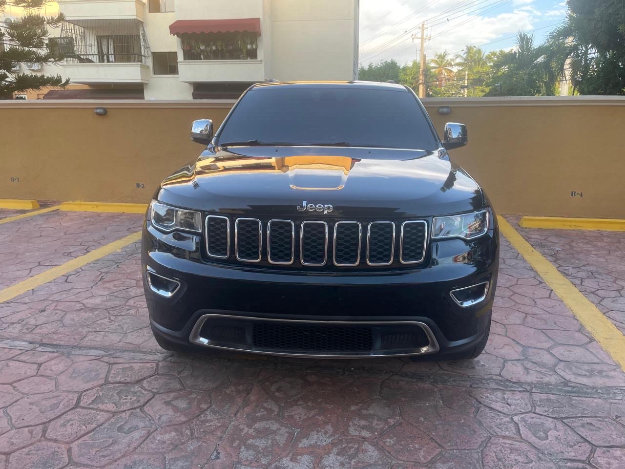 jeepetas y camionetas - vendo Jeep grand Cherokee limited 2018