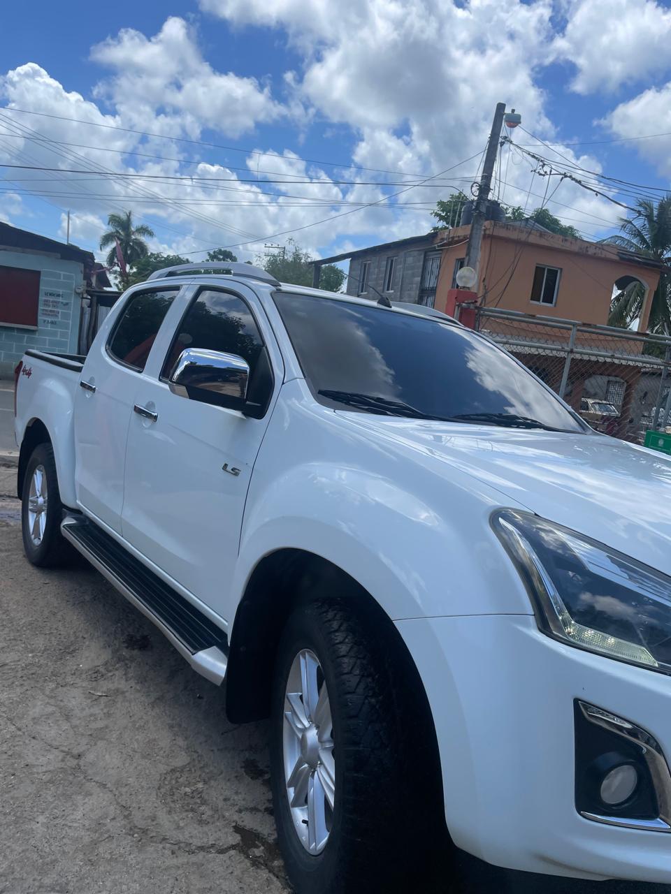 jeepetas y camionetas - camioneta isuzu dmax 2019, unico dueño 8