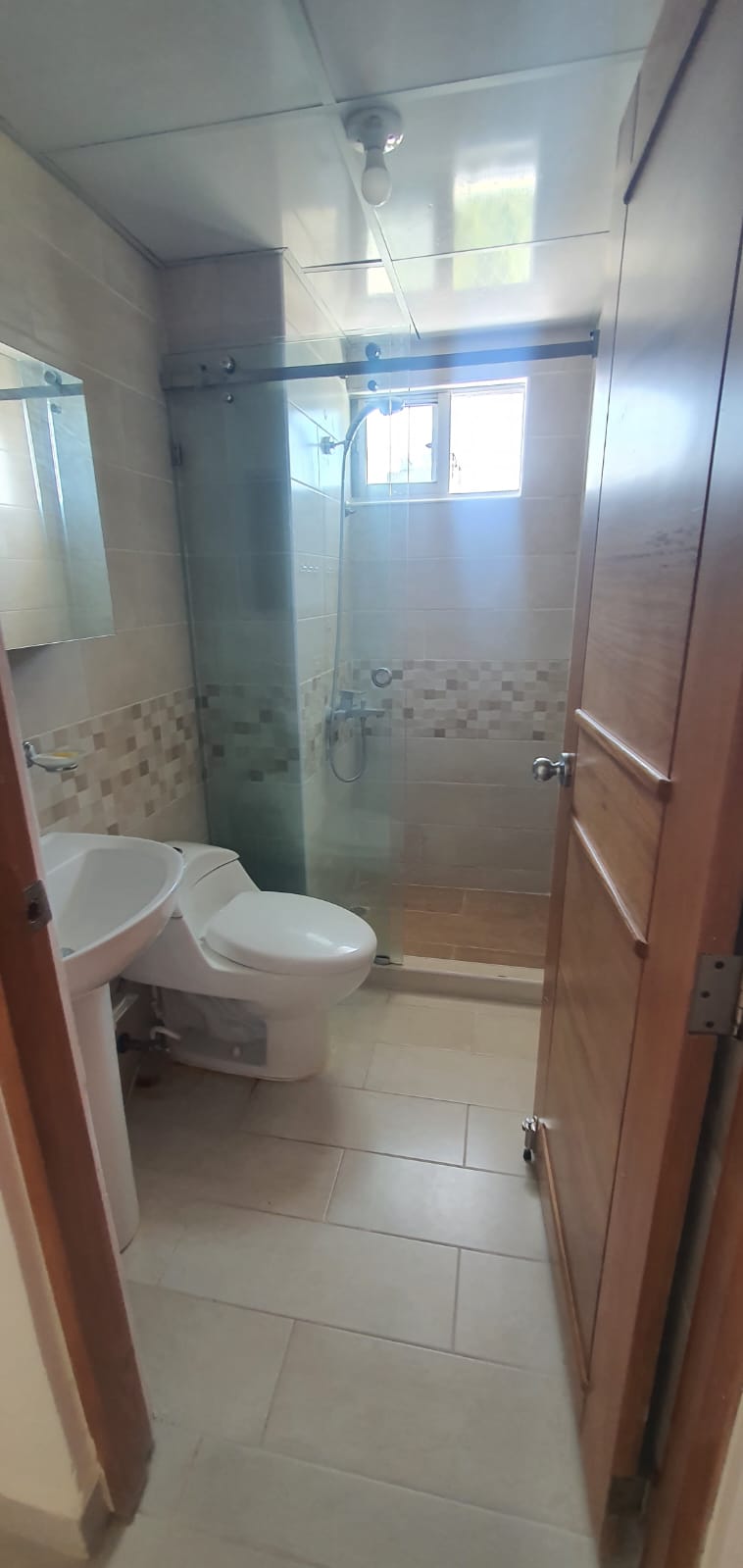 apartamentos - Excelente apartamento para Invertir cerca a UASD, PUCA, CATÓLICA. APEC  UNIBE 5