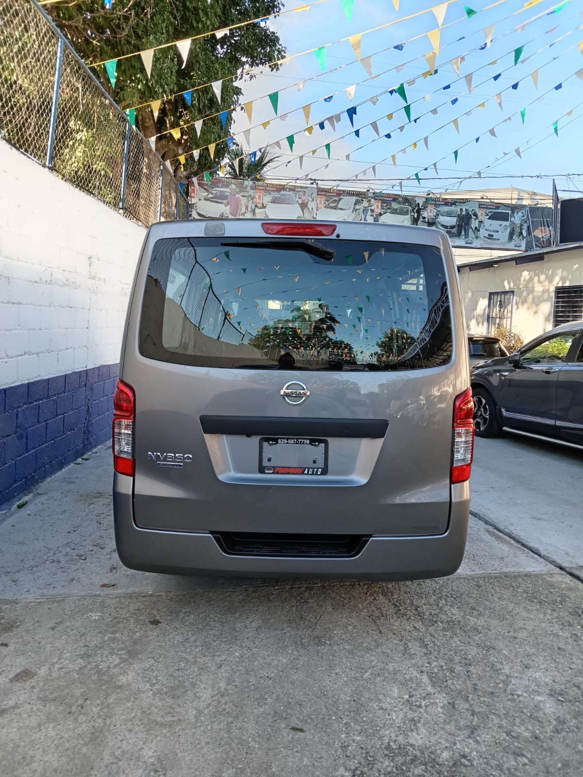otros vehiculos - NISSAN CARAVAN NV350 5