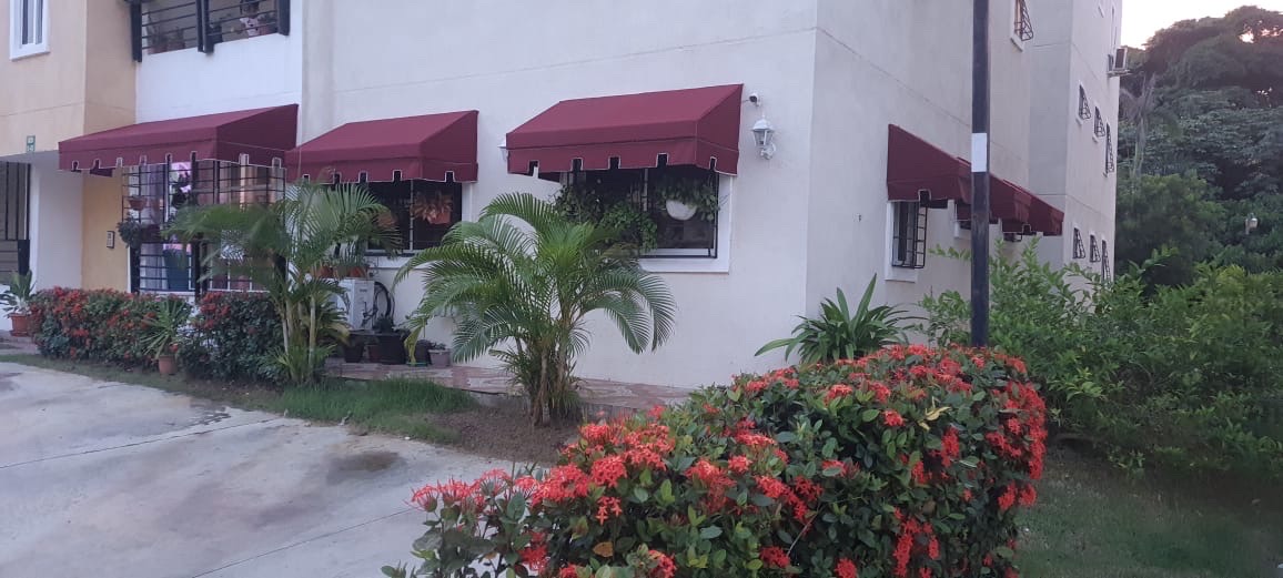 apartamentos - 🏡 ¡Apartamento en Venta en Jardines del Arroyo – Santo Domingo Norte! 🌳 1
