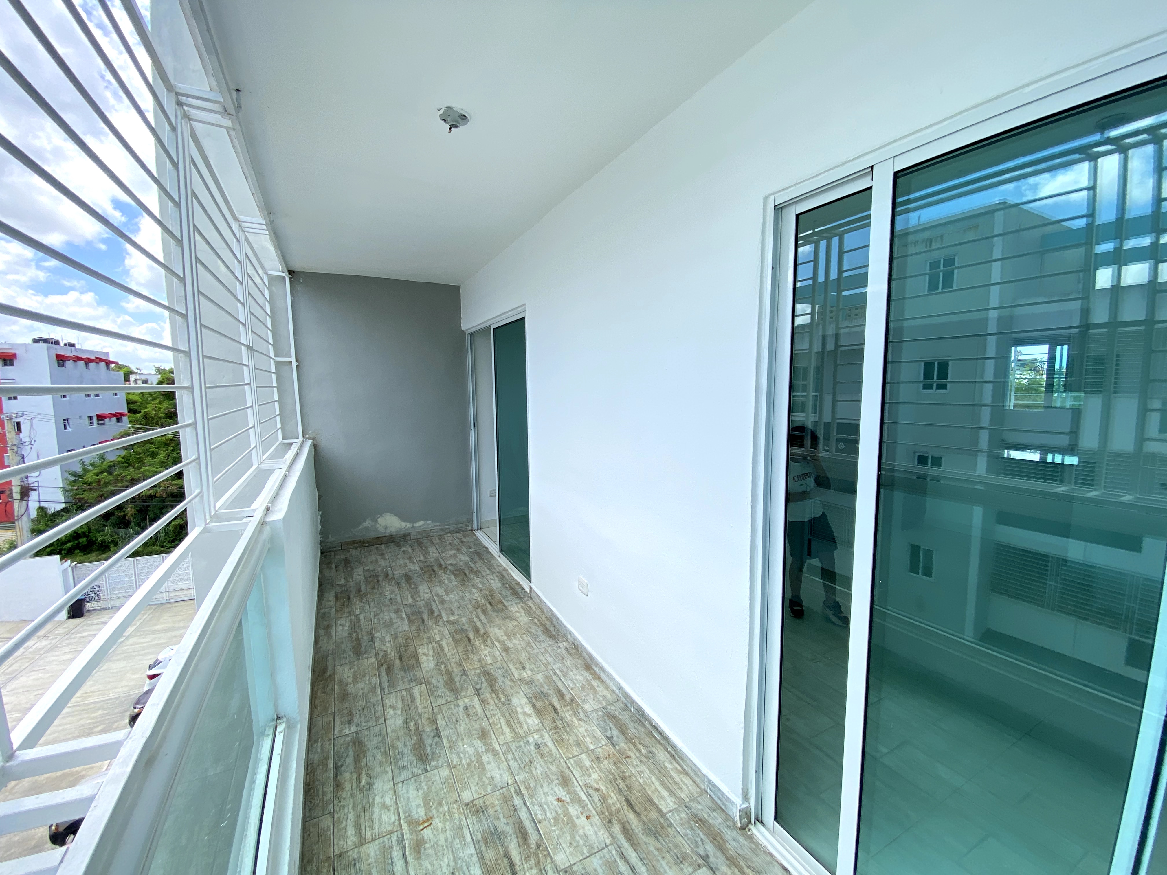 apartamentos - Alquilo apartamento 4to nivel Aqua del prado 10 9