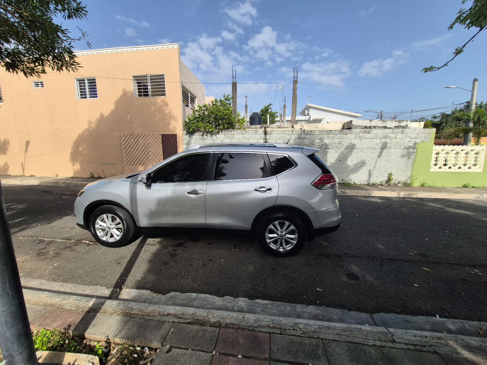 jeepetas y camionetas - Nissan Xtrail 2016 de oportunidad 3