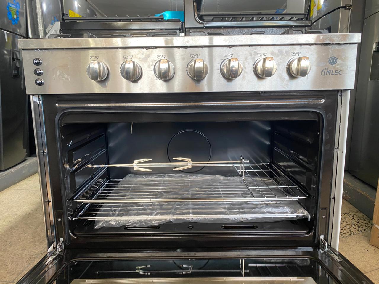 electrodomesticos - Estufa Inlec 36 pulgadas
Modelo TS-09
Luz en el horno
Parrillas fuertes

 3