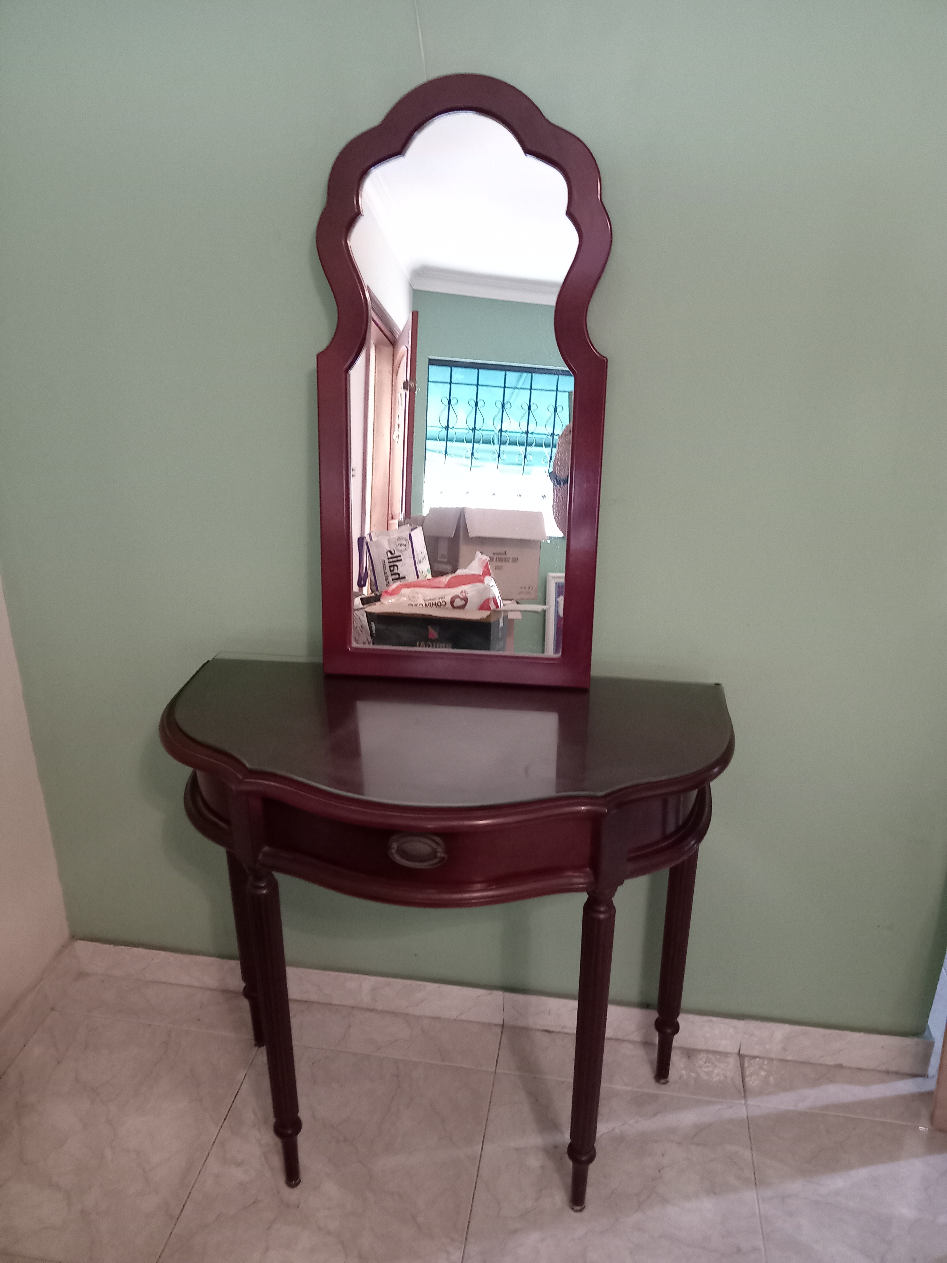 muebles y colchones - Mesa con espejo