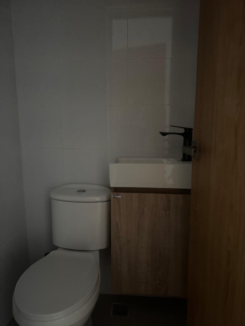 apartamentos - Apartamento 6to piso Av Indep. Urb las Acacias 6