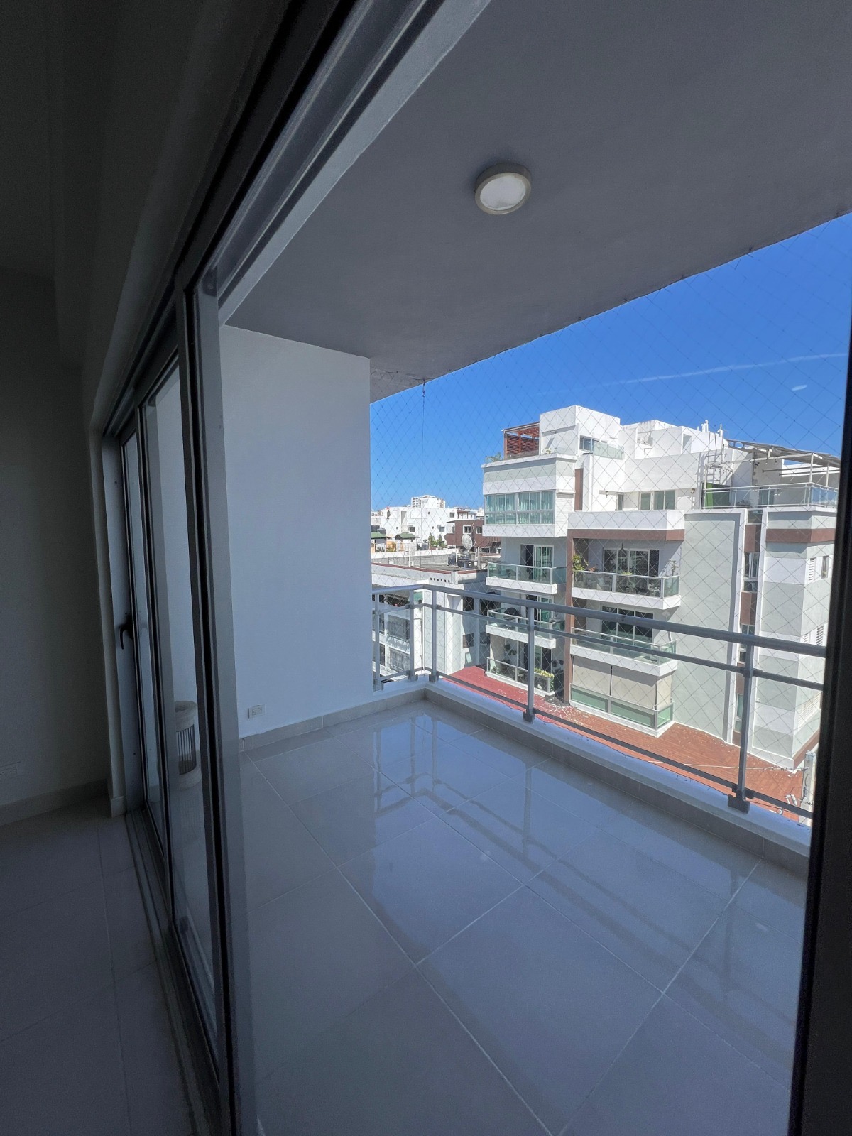 apartamentos - El Millón  Alquilamos céntrico apartamento moderno 1