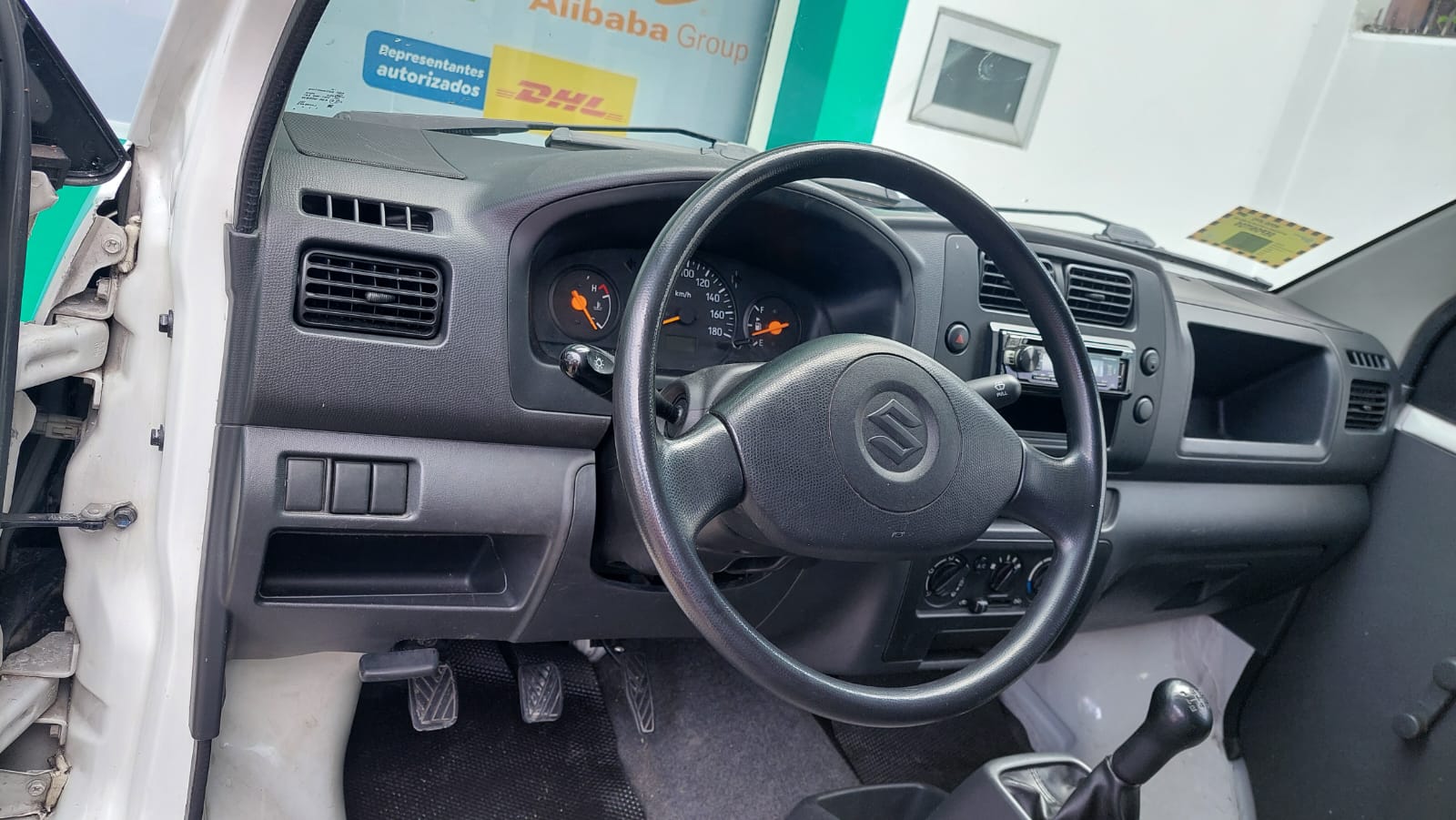 otros vehiculos - SE VENDE SUZUKI APV 2018 3