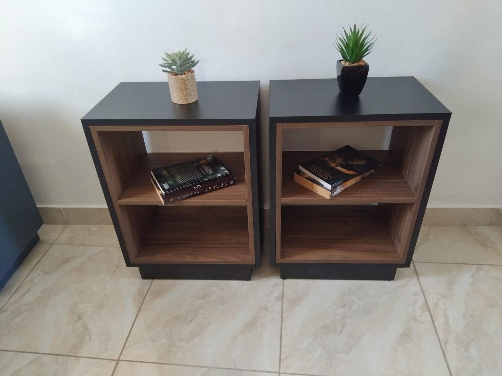 muebles y colchones - Mesitas Modernas de Melamina  1