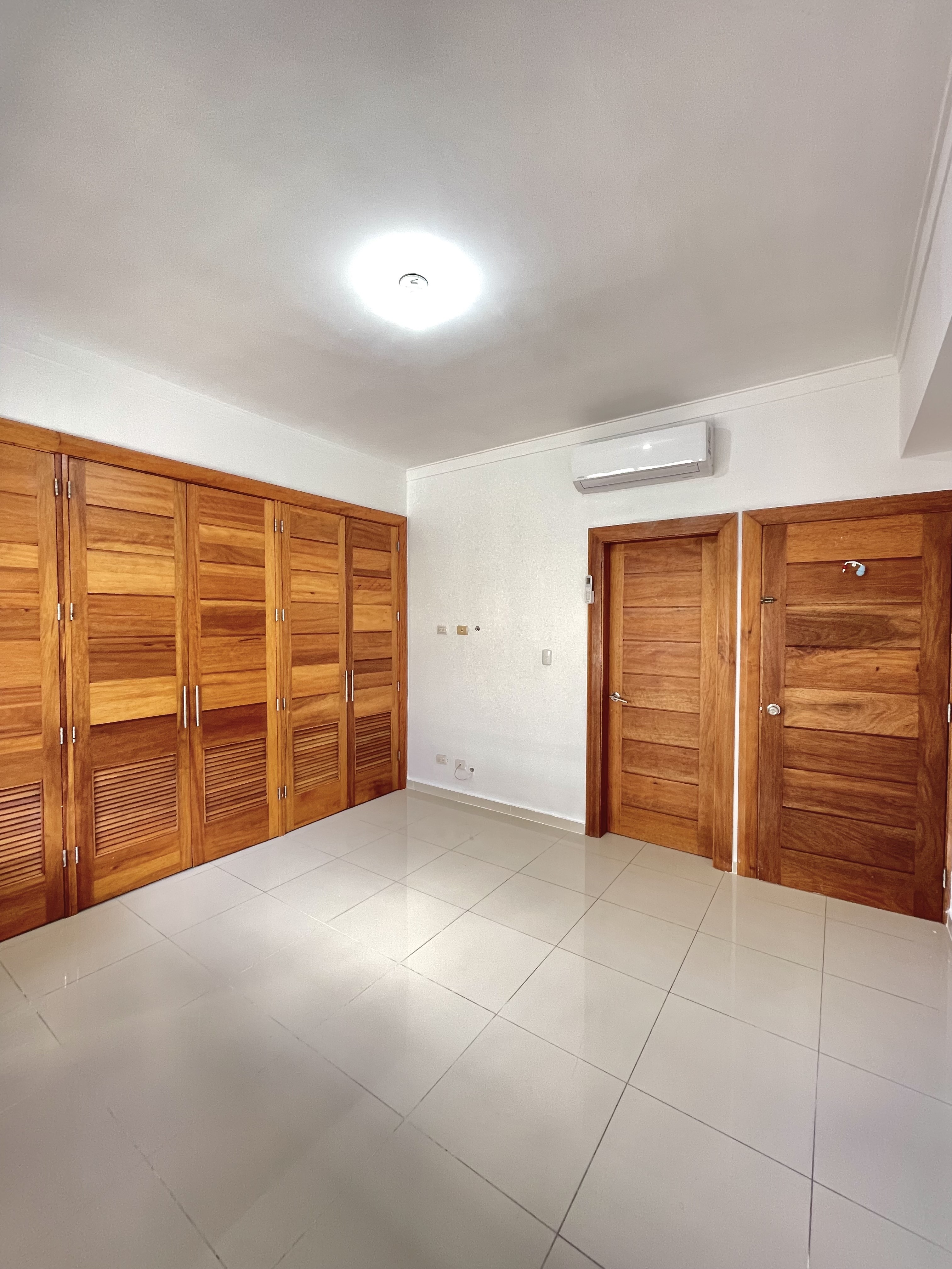 apartamentos - ALQUILO APARTAMENTO MODERNO EN EL ENSANCHE PARAISO 4