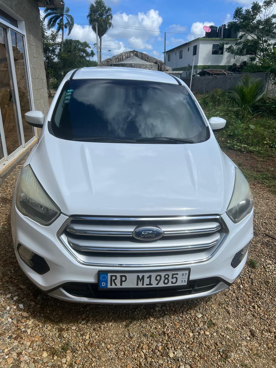 jeepetas y camionetas - Ford Escape 2017 0