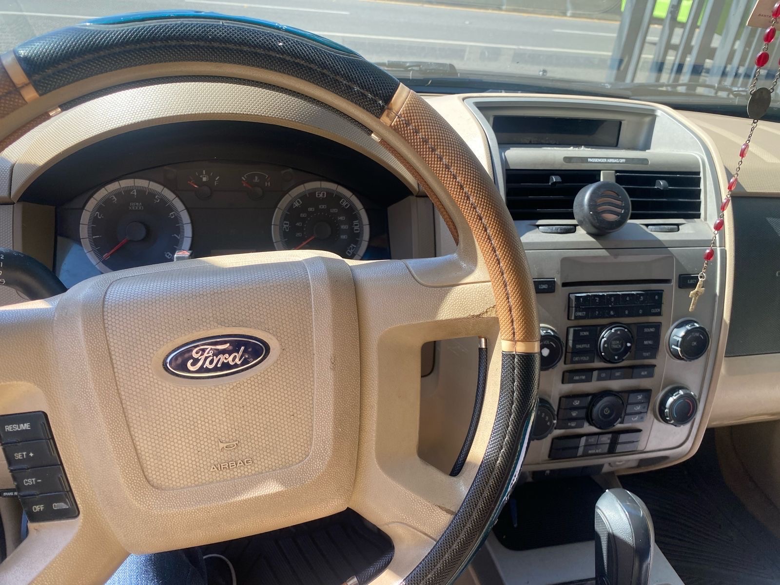 jeepetas y camionetas - Ford Escape 2008 Negociable 5