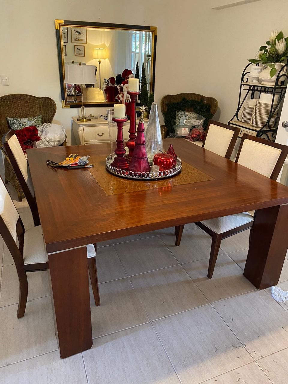 muebles y colchones - Mesa de comedor  0