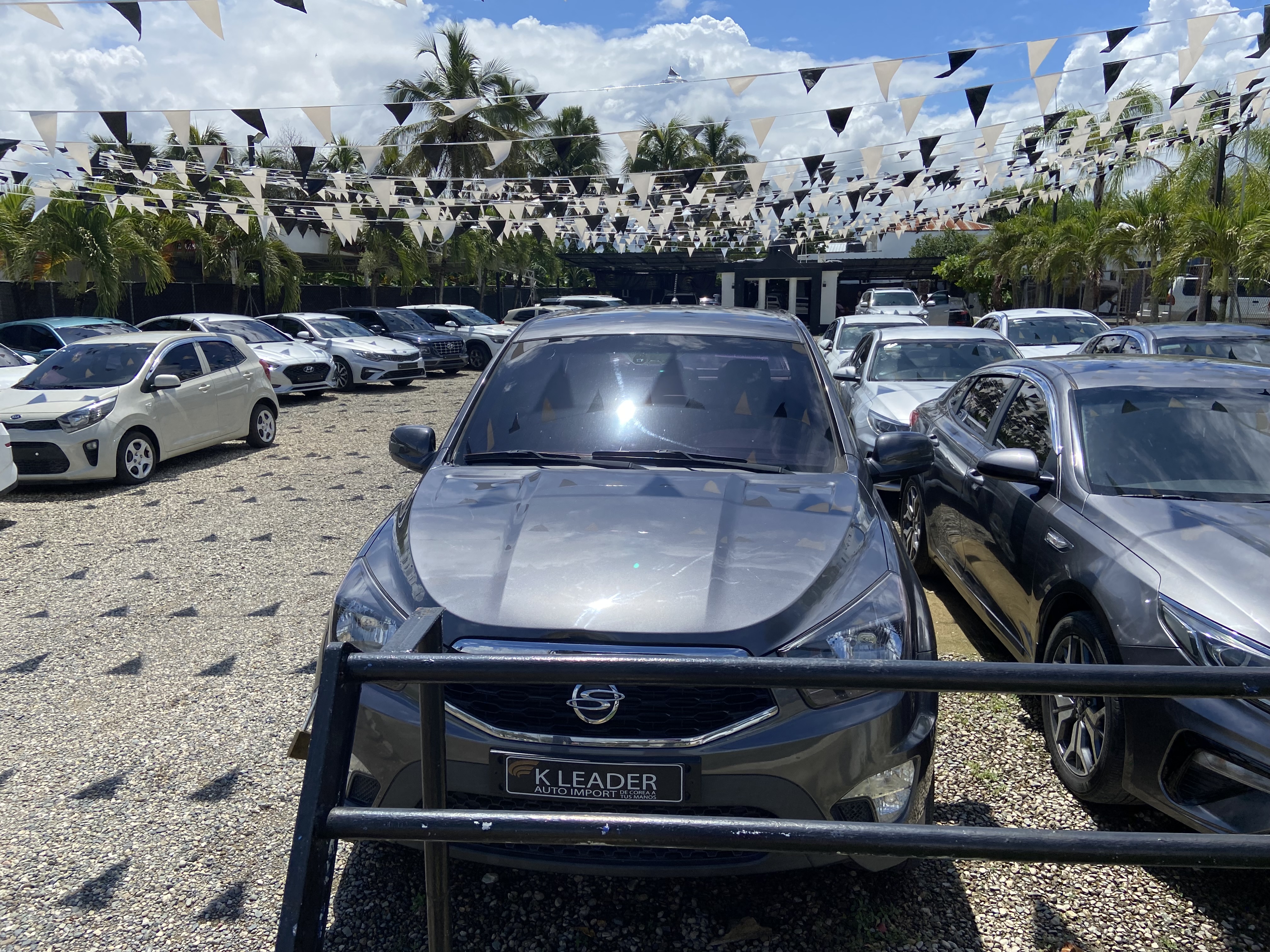 carros - Somos importadores de vehiculos coreanos  5
