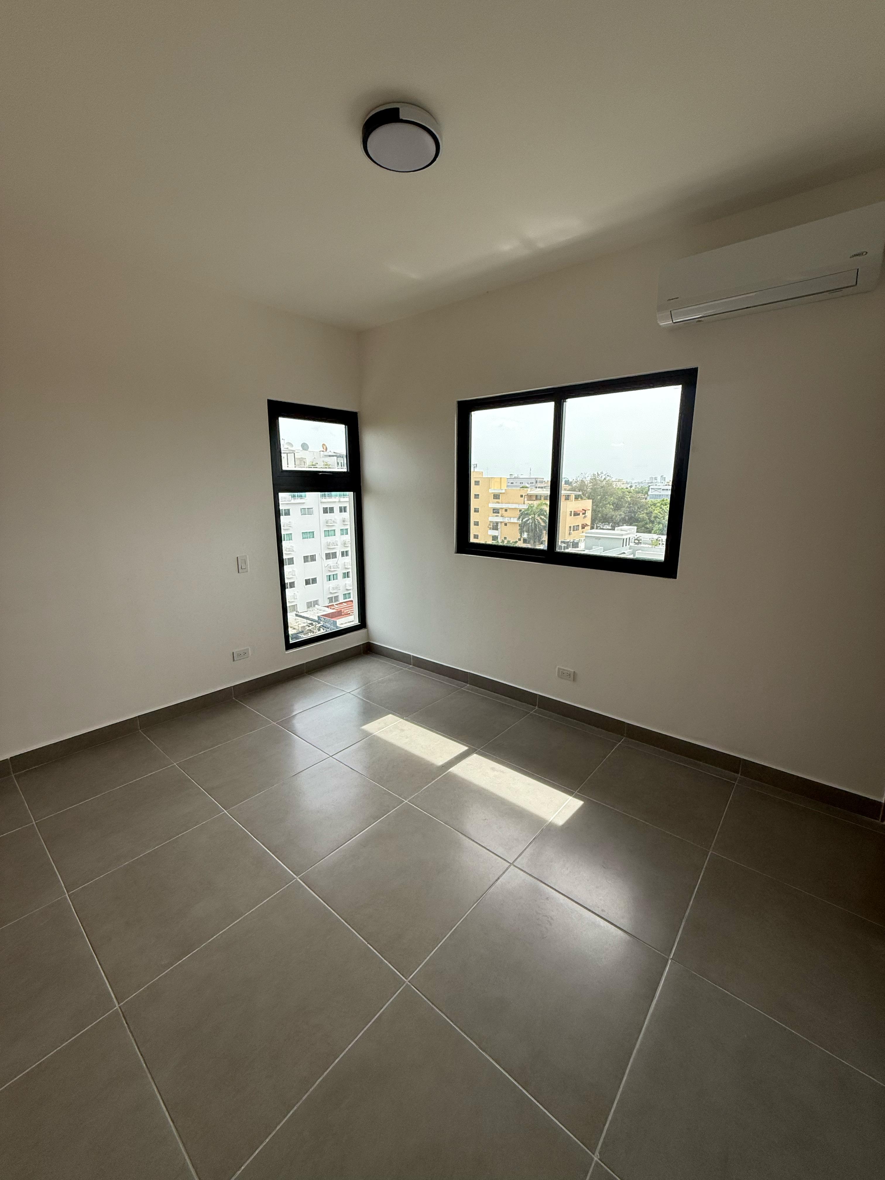 apartamentos - Alquilo apartamento con línea blanca en Gazcue  8