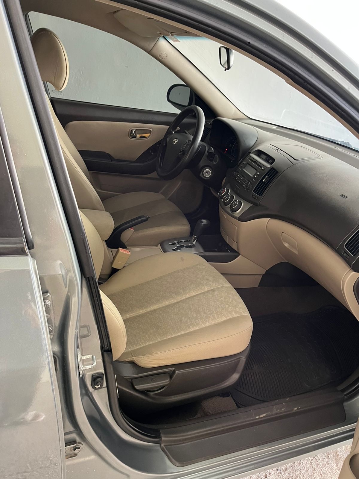carros - Hyundai Elantra 2010 7