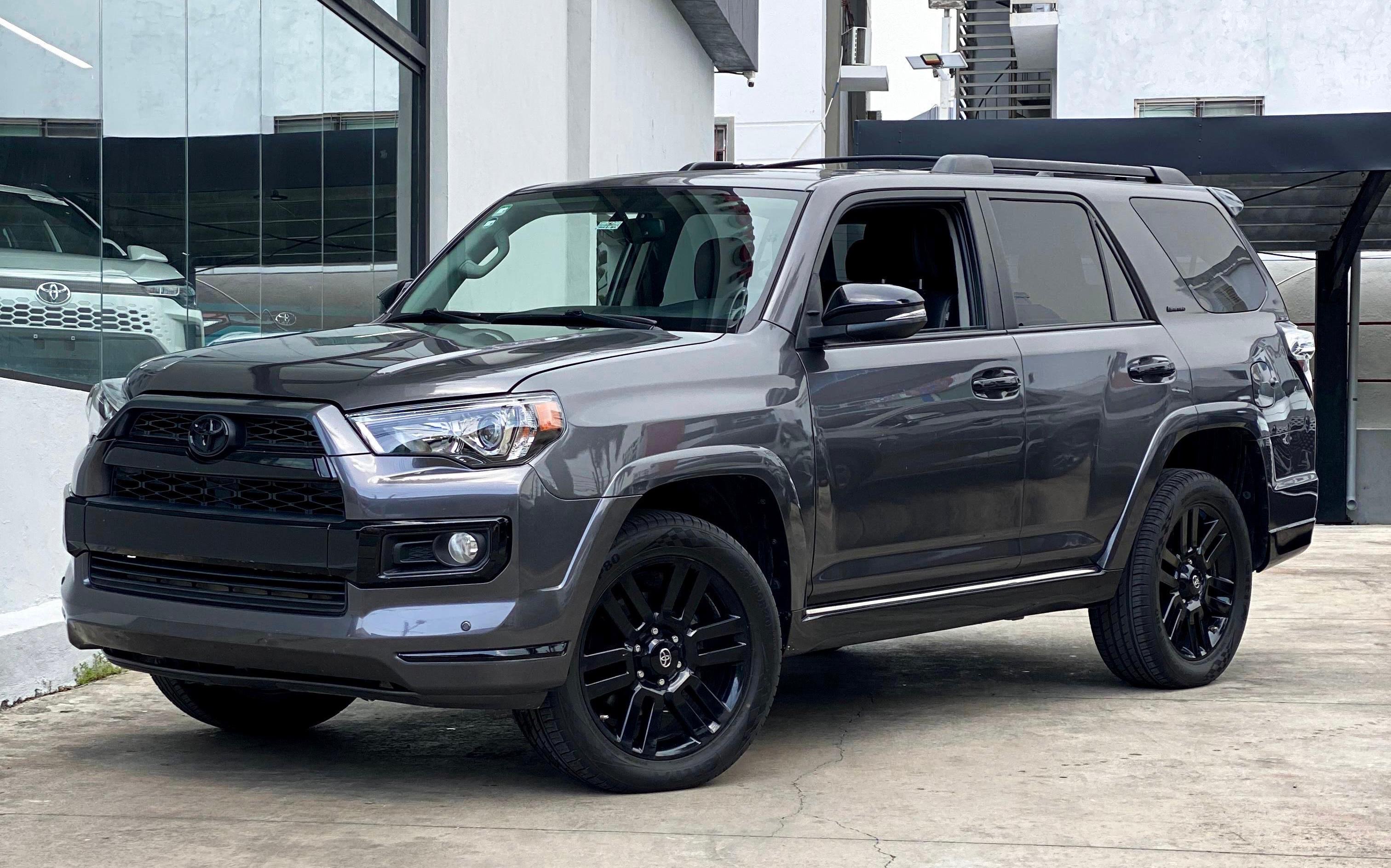 jeepetas y camionetas - Toyota 4Runner SR5 4WD 2019 NO IMPORTA EL CRÉDITO 