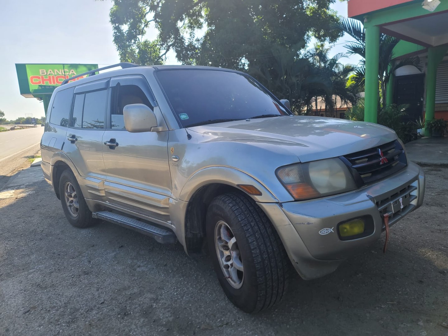 jeepetas y camionetas - MITSUBISHI MONTERO EN EXCELENTE CONDICIONES 1