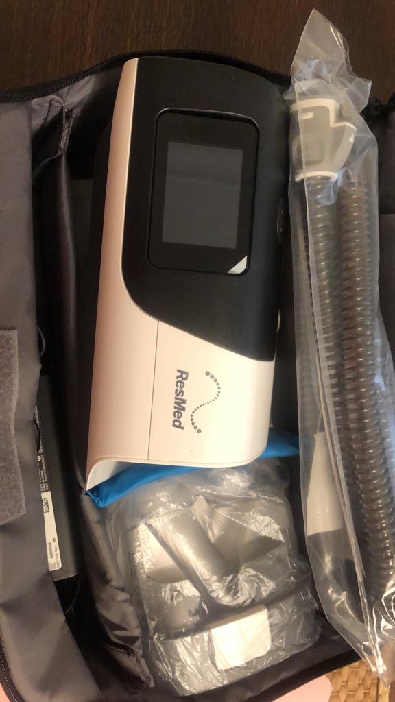 salud y belleza - Equipo para el tratamiento de la apnea, de la marca Resmed Modelo Airsense 11 0