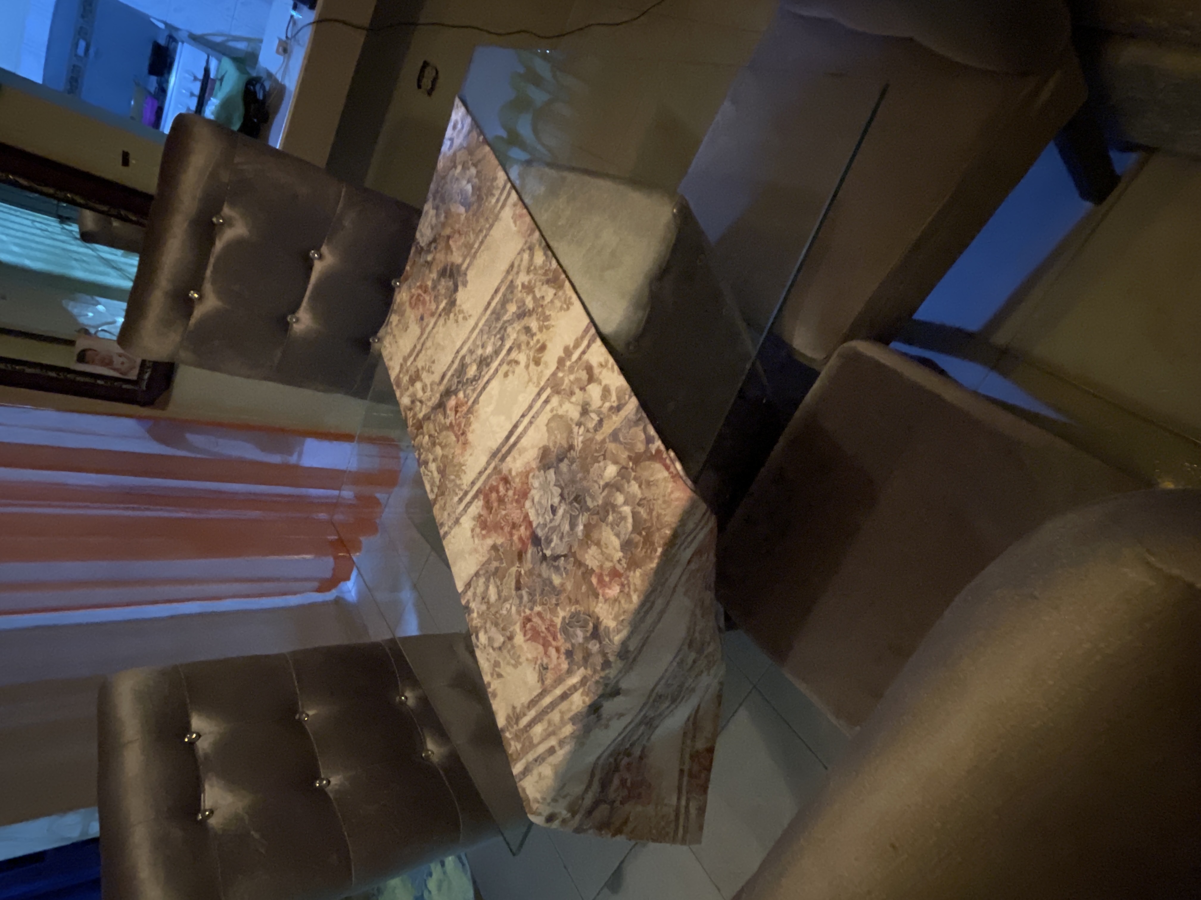 muebles y colchones - Comedor de 4 sillas, $11,999.00 negociables 