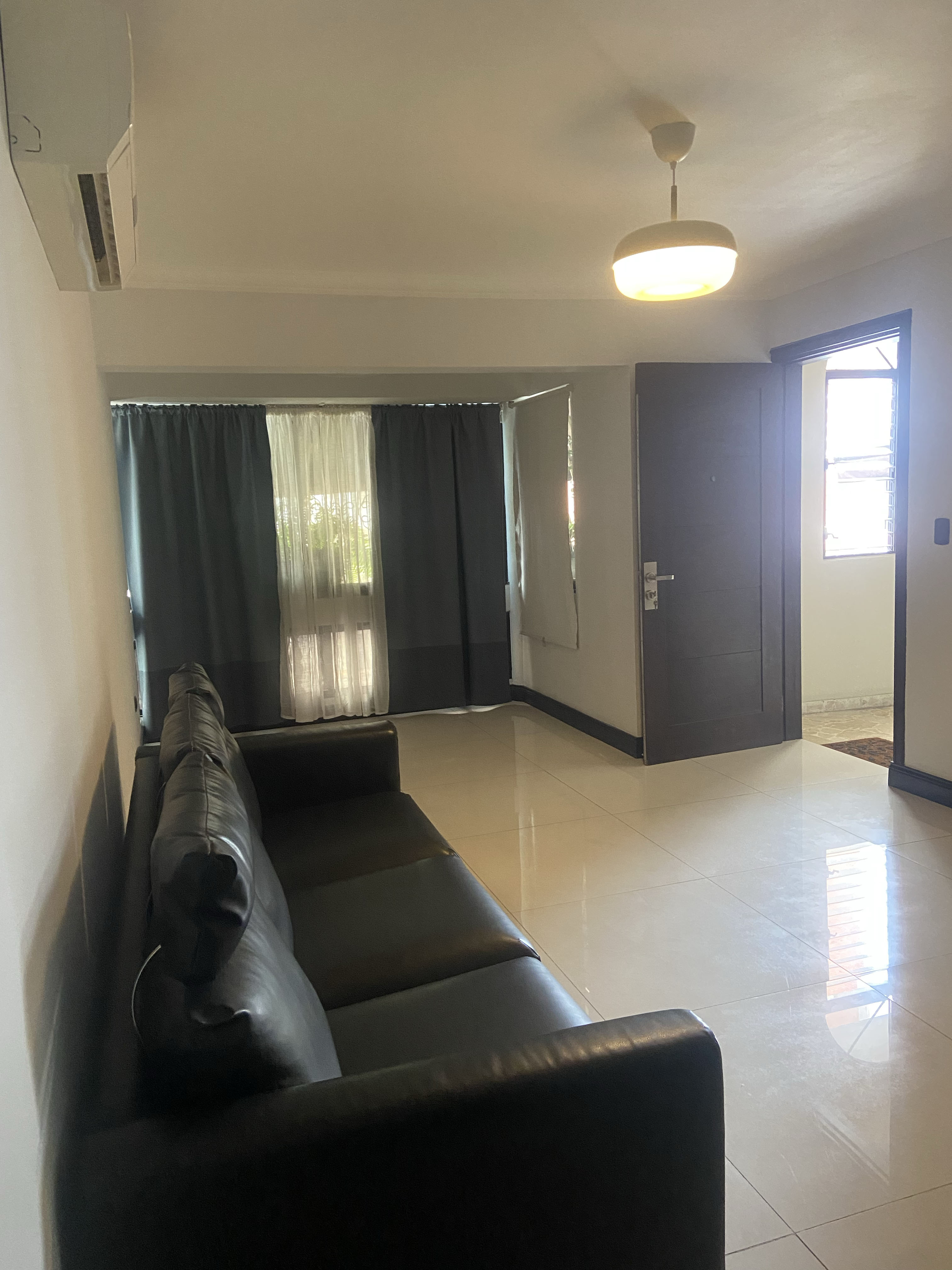 apartamentos - Se alquila apartamento semi amueblado en Paraiso 1