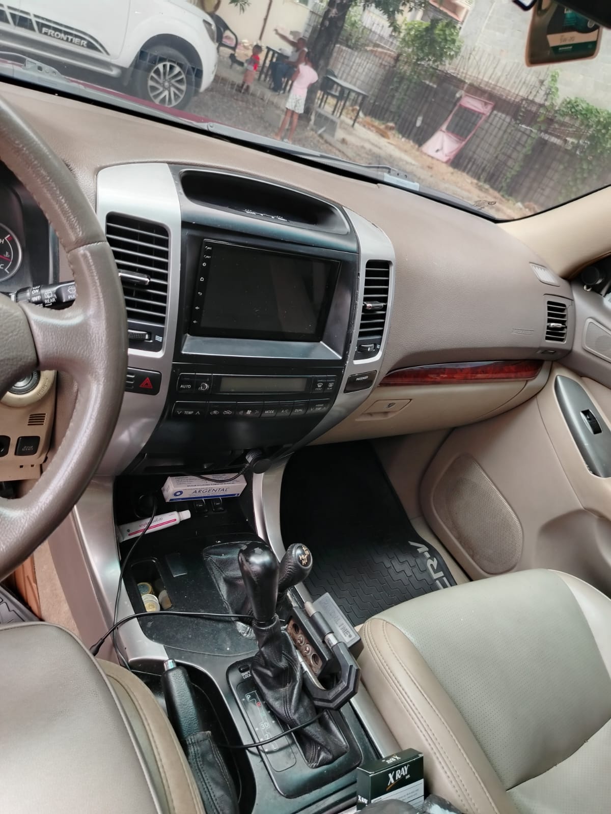 jeepetas y camionetas - Toyota land cruicer prado 2004 4