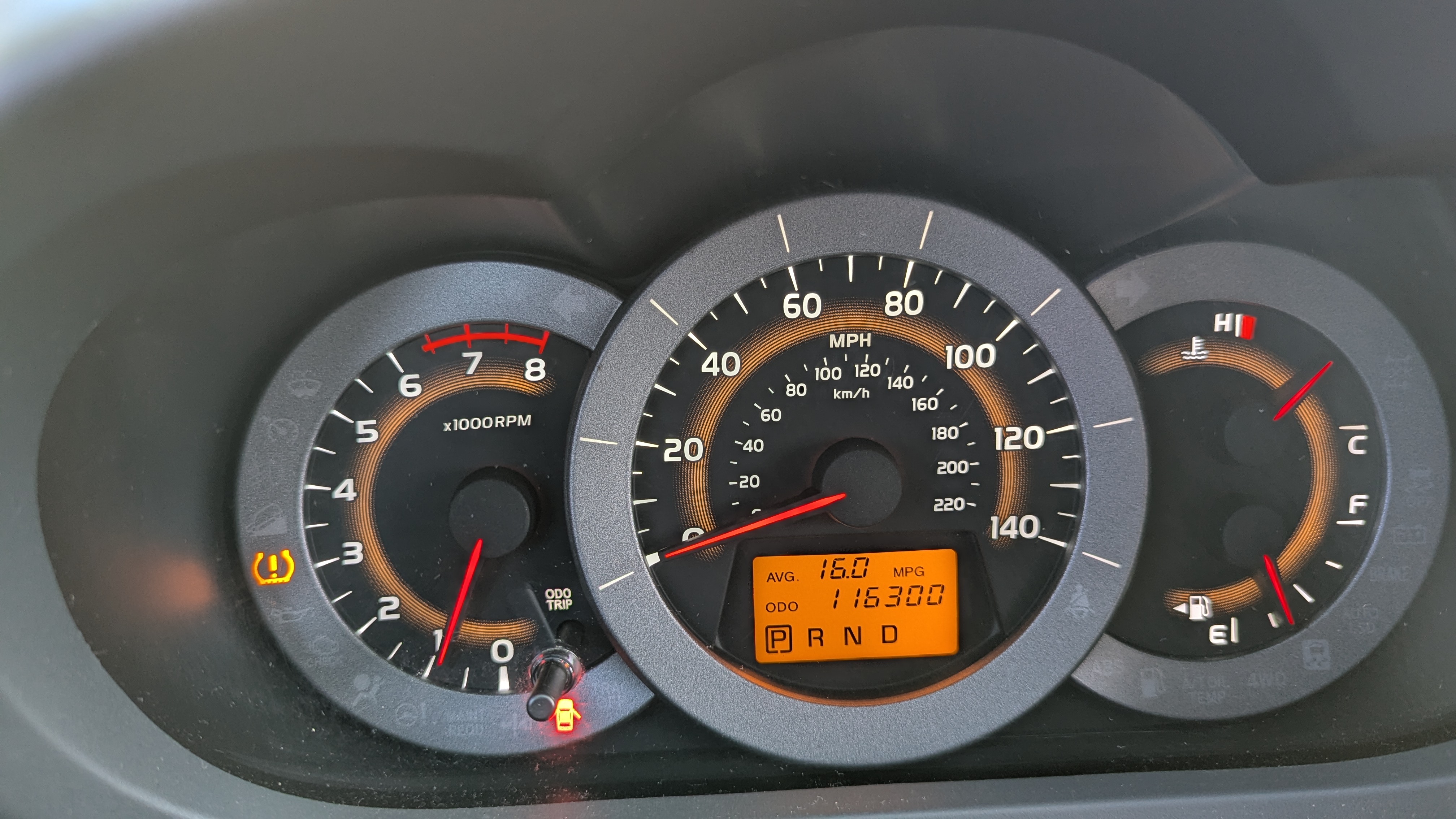 jeepetas y camionetas - Vendo Toyota RAV4 en excelentes condiciones. 7