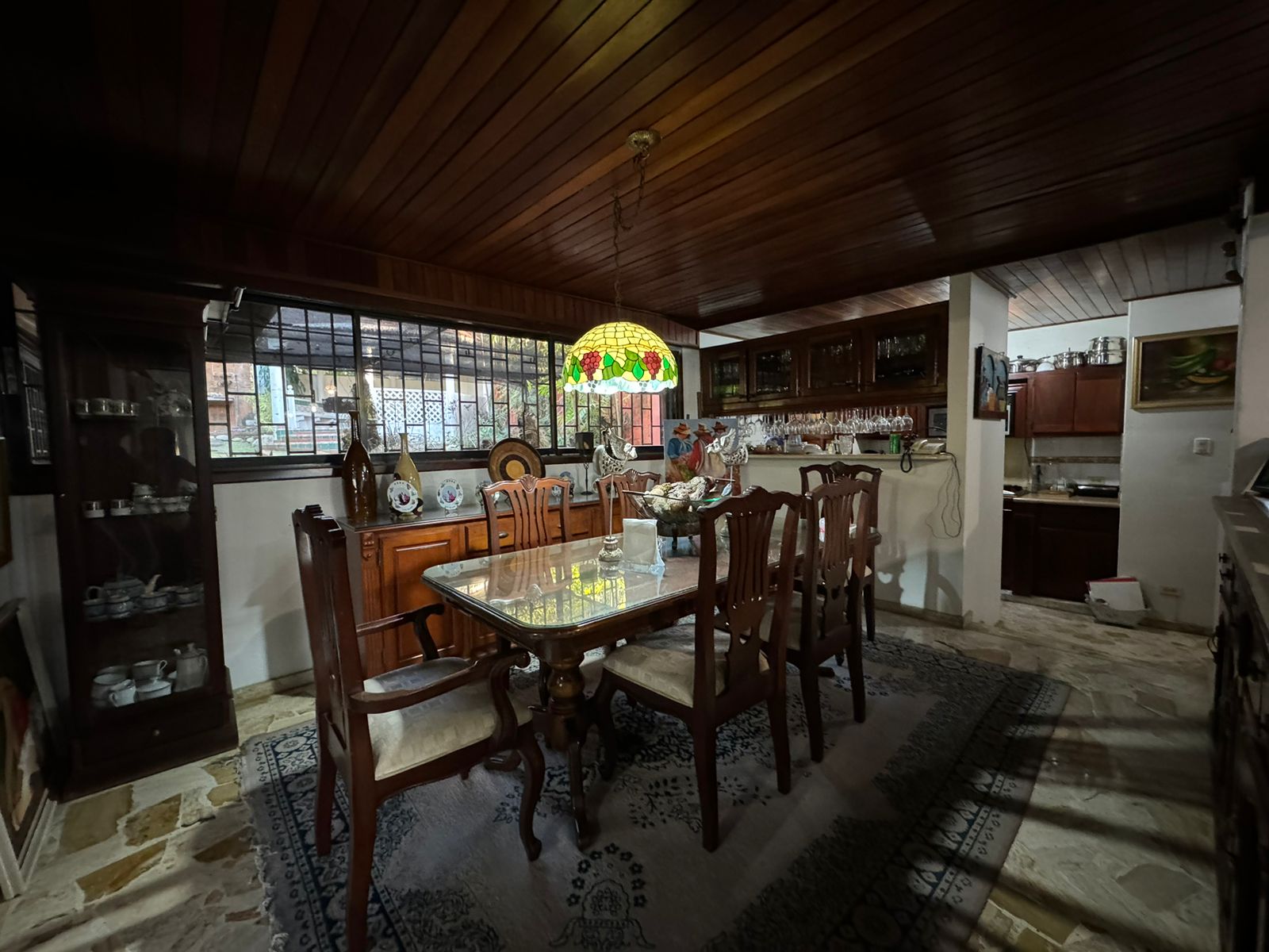 casas - Amplia casa en Arroyo Hondo II 2