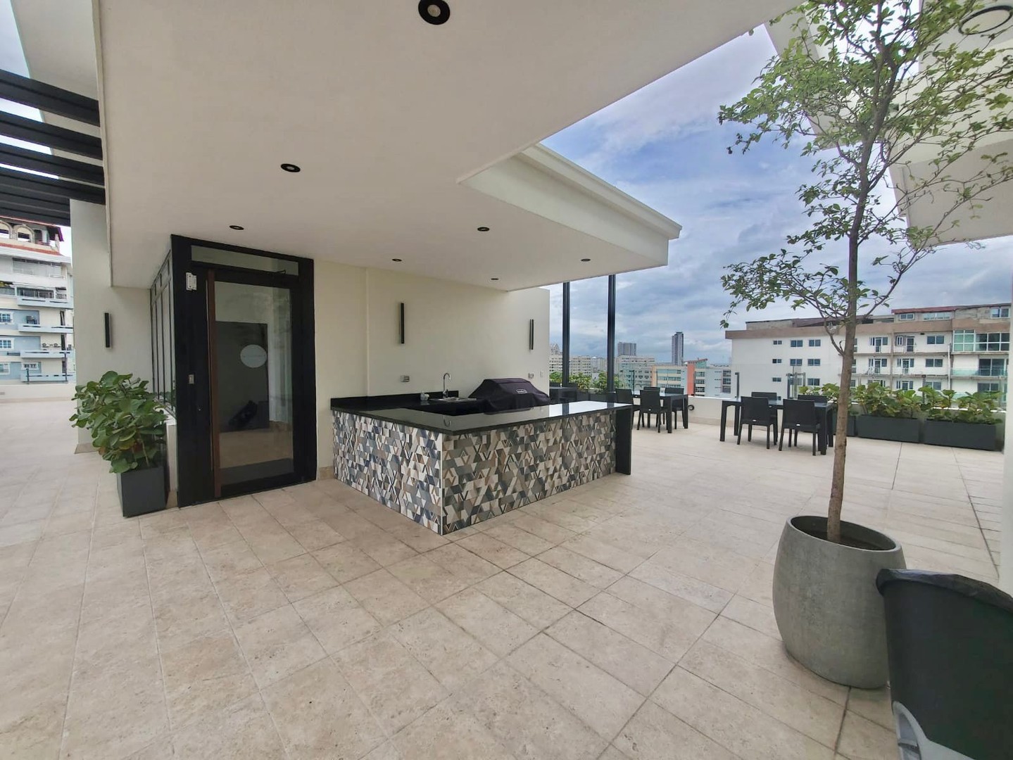apartamentos - Apartamento Nuevo en Venta
BELLA VISTA SUR
USD 292,325.
Mantenimiento: RD$11,300 2